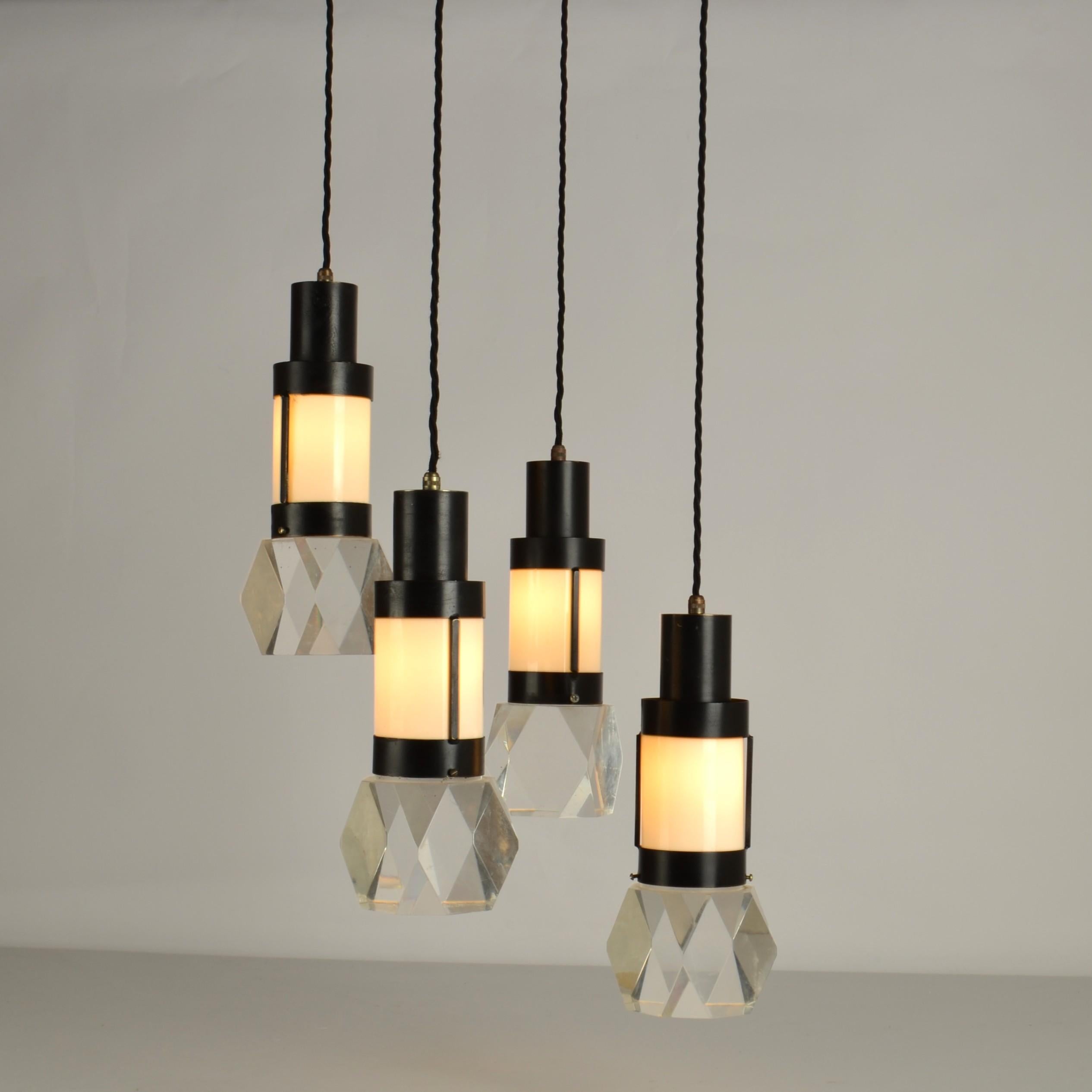 Gaetano Missaglia Chandelier with Four Pendants For Sale 3