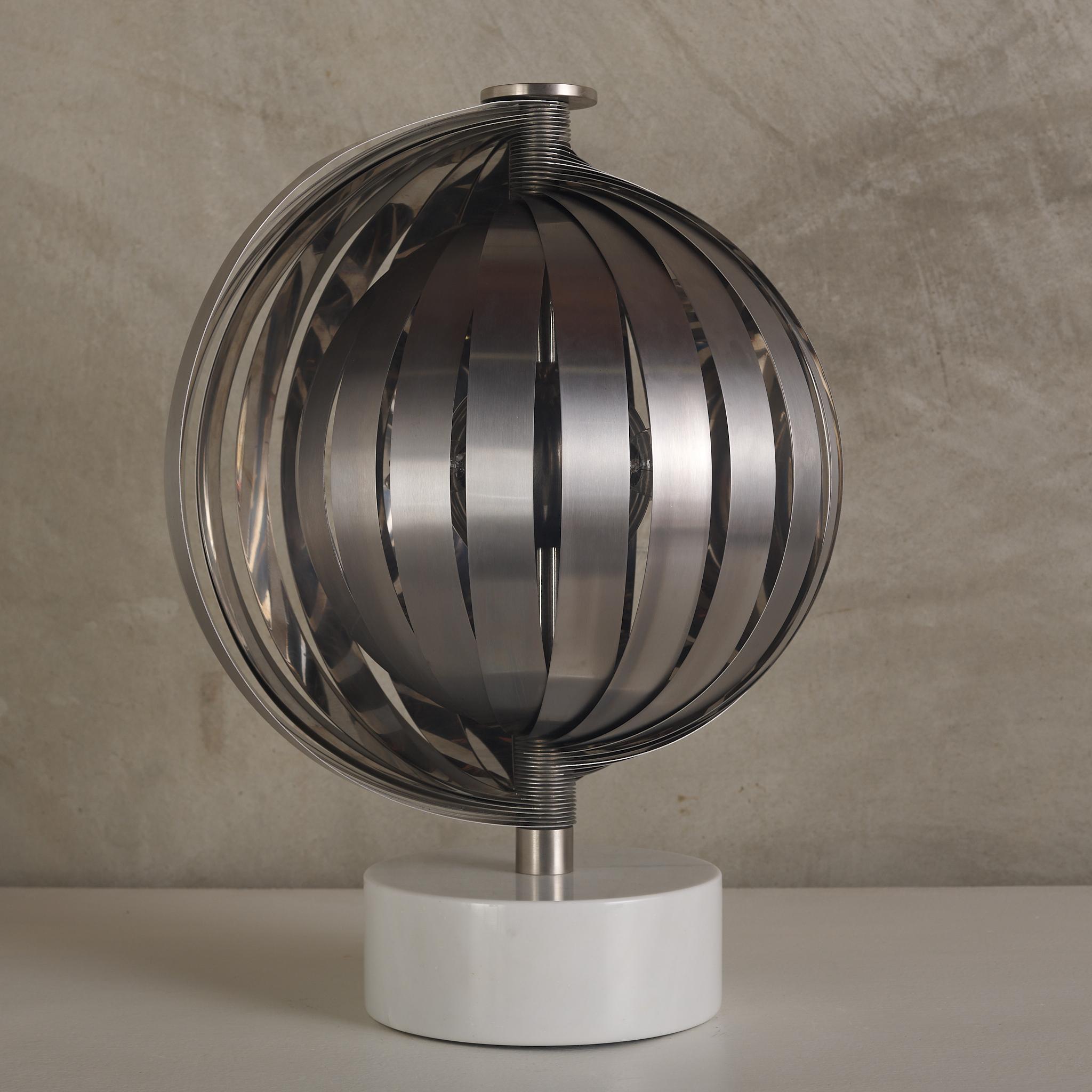 Mid-Century Modern Gaetano Missaglia Table Lamp For Sale