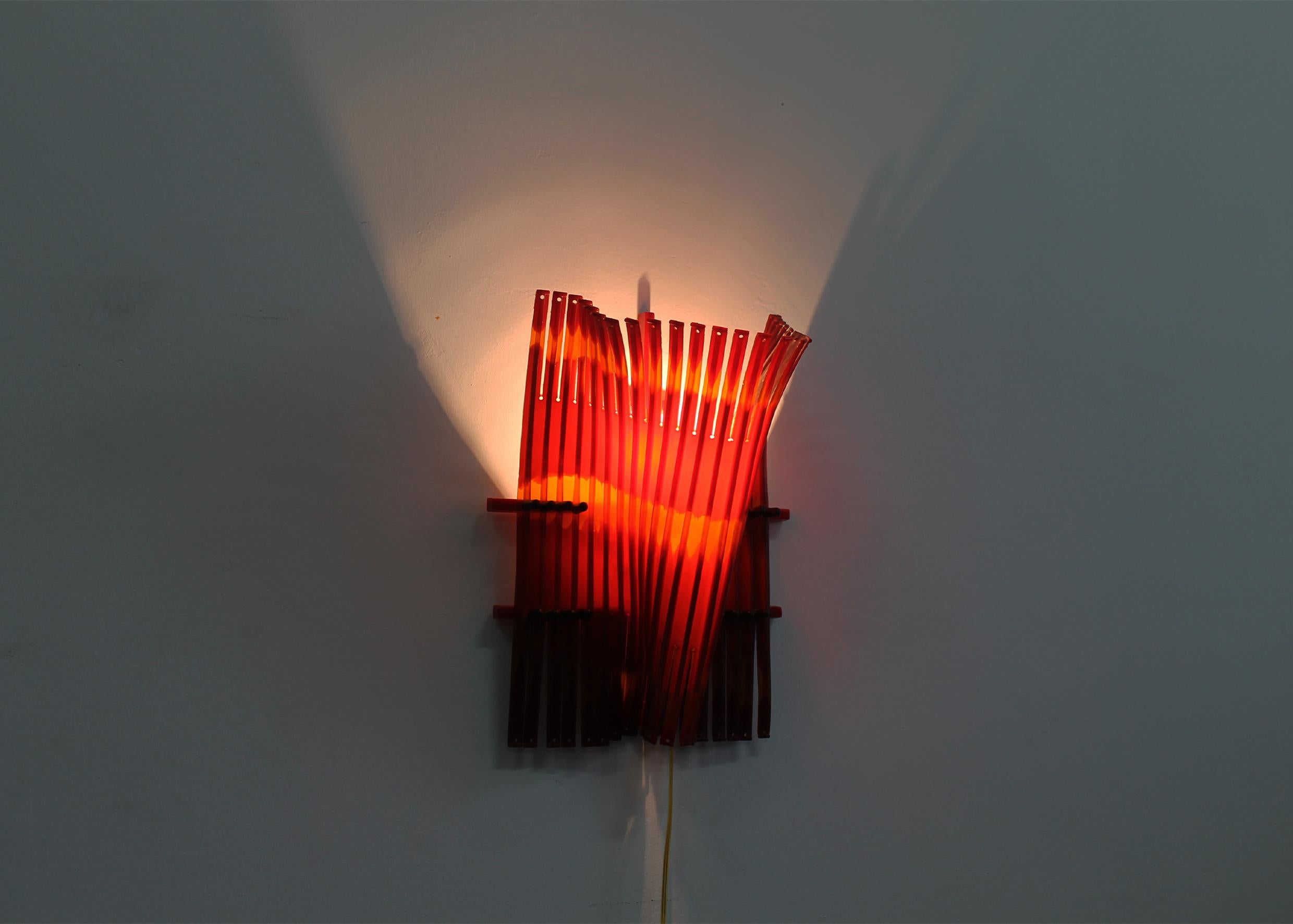 Gaetano Pesce Alda Wall Lamp in Rubber and Steel Rod 2004 For Sale 2