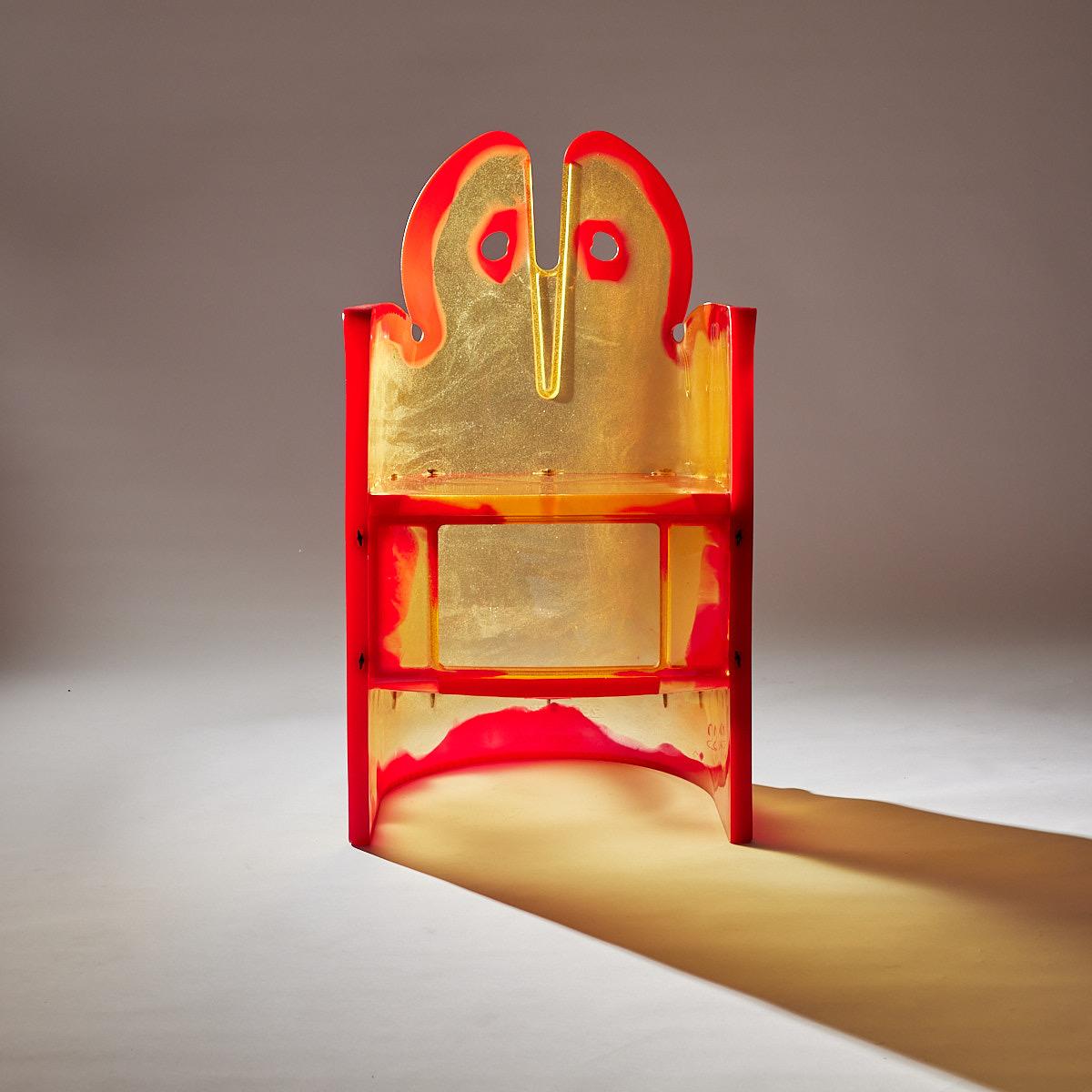 Gaetano Pesce (Born 1939) 
'Nobody's Perfect' armchair and table, 2003 and 2005 
ZeroDisegno editor

Unique armchair in polyurethane resin and molded plastic tinted orange and red in the mass 
Signed and dated 22/04/05 
Marking of the editor