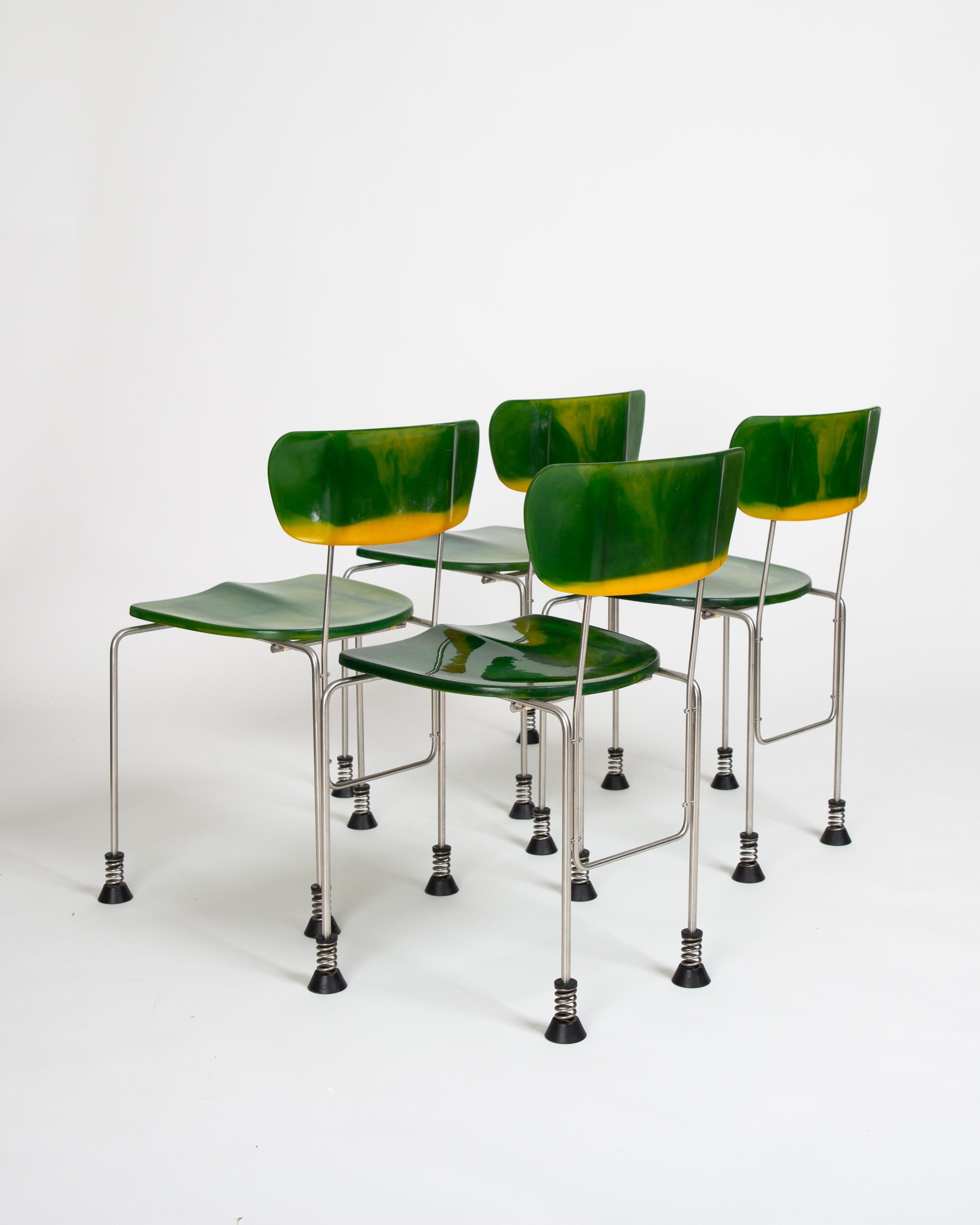 Italian Gaetano Pesce Broadway Chairs 543 Made in Italy by Bernini 1993 Green For Sale