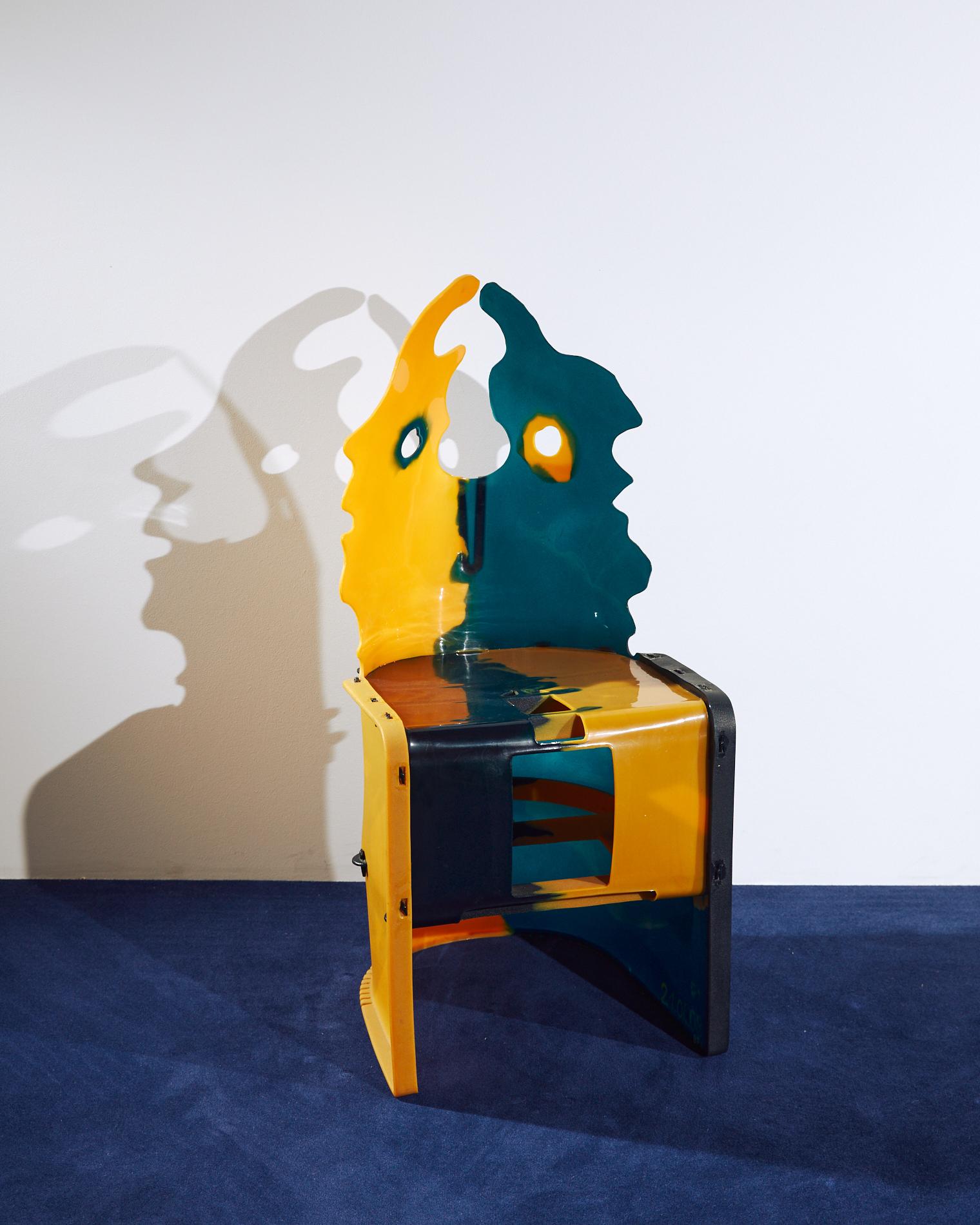 
La sedia perfetta di nessuno di Gaetano Pesce, Zerodisegno / Italia, 2008

Marchio: Zerodisegno / Gaetano Pesce, 2008
Contrassegnato da Gaetano Pesce - Zerodisegno
Data 21 / 04 / 08
PEZZO UNICO.