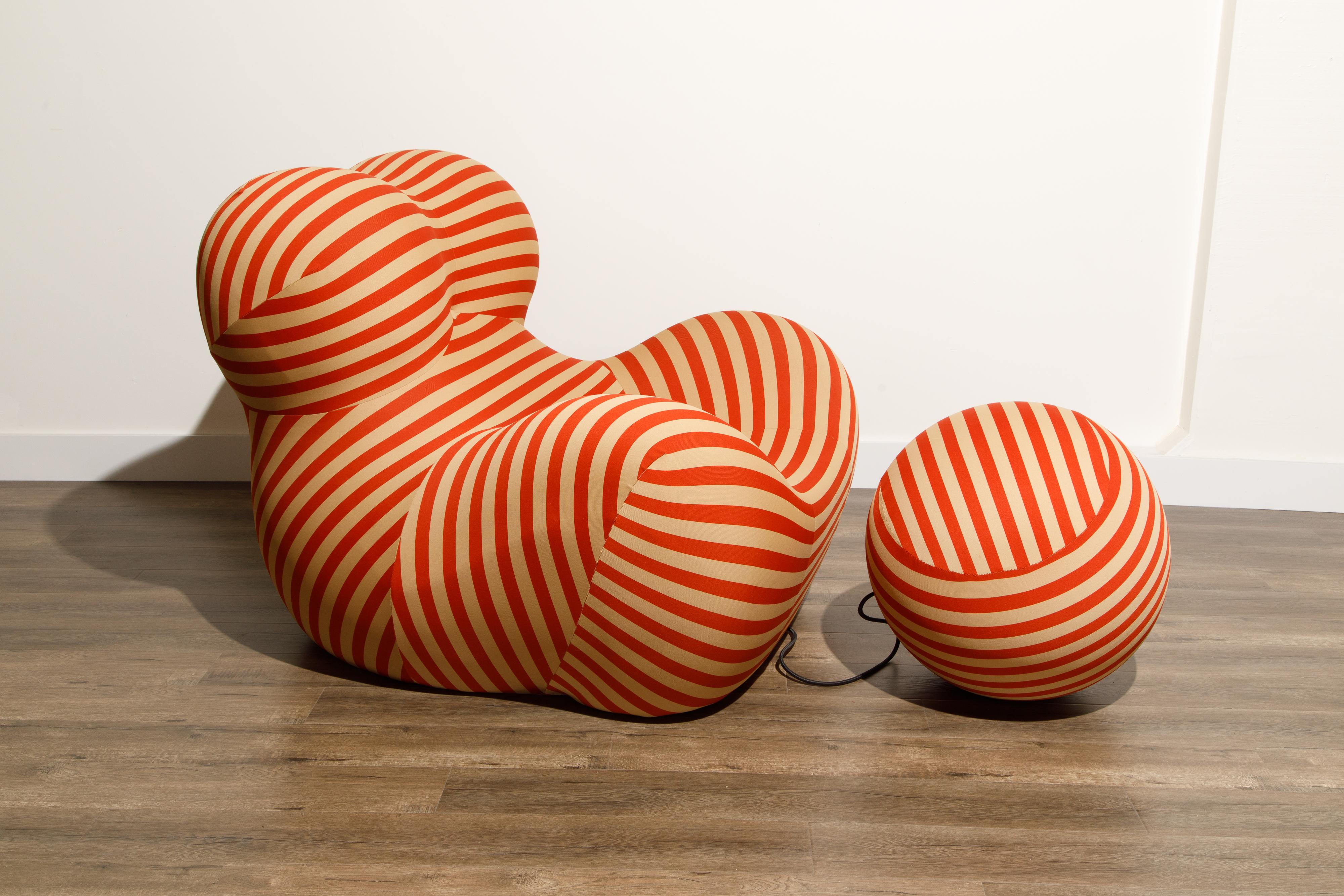 Gaetano Pesce for B&B Italia UP5 and UP6 Lounge Chair and Ottoman, Signed In Excellent Condition In Los Angeles, CA