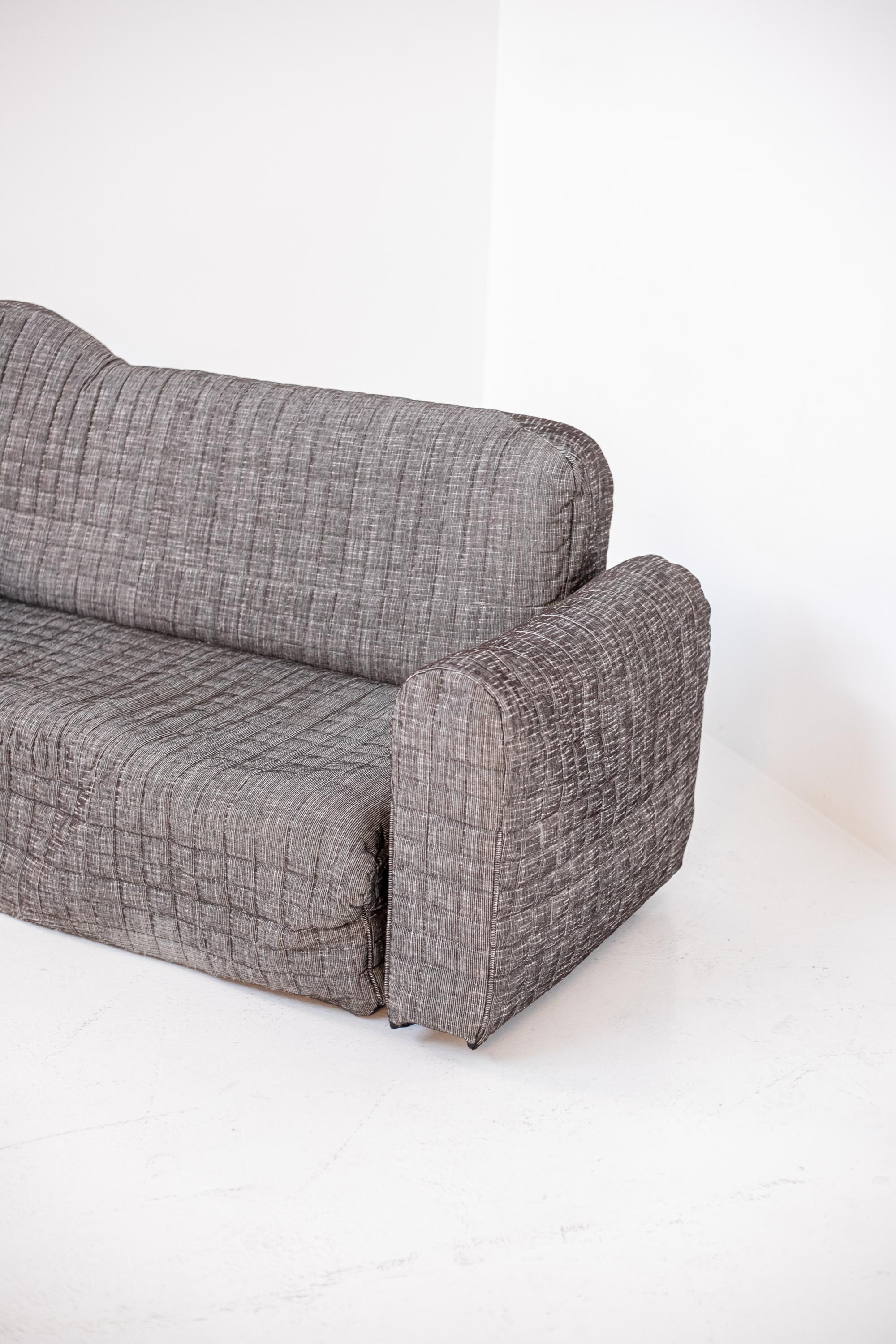 Gaetano Pesce Italian Sofa Cannaregio in Grey Fabric Original Condition 2