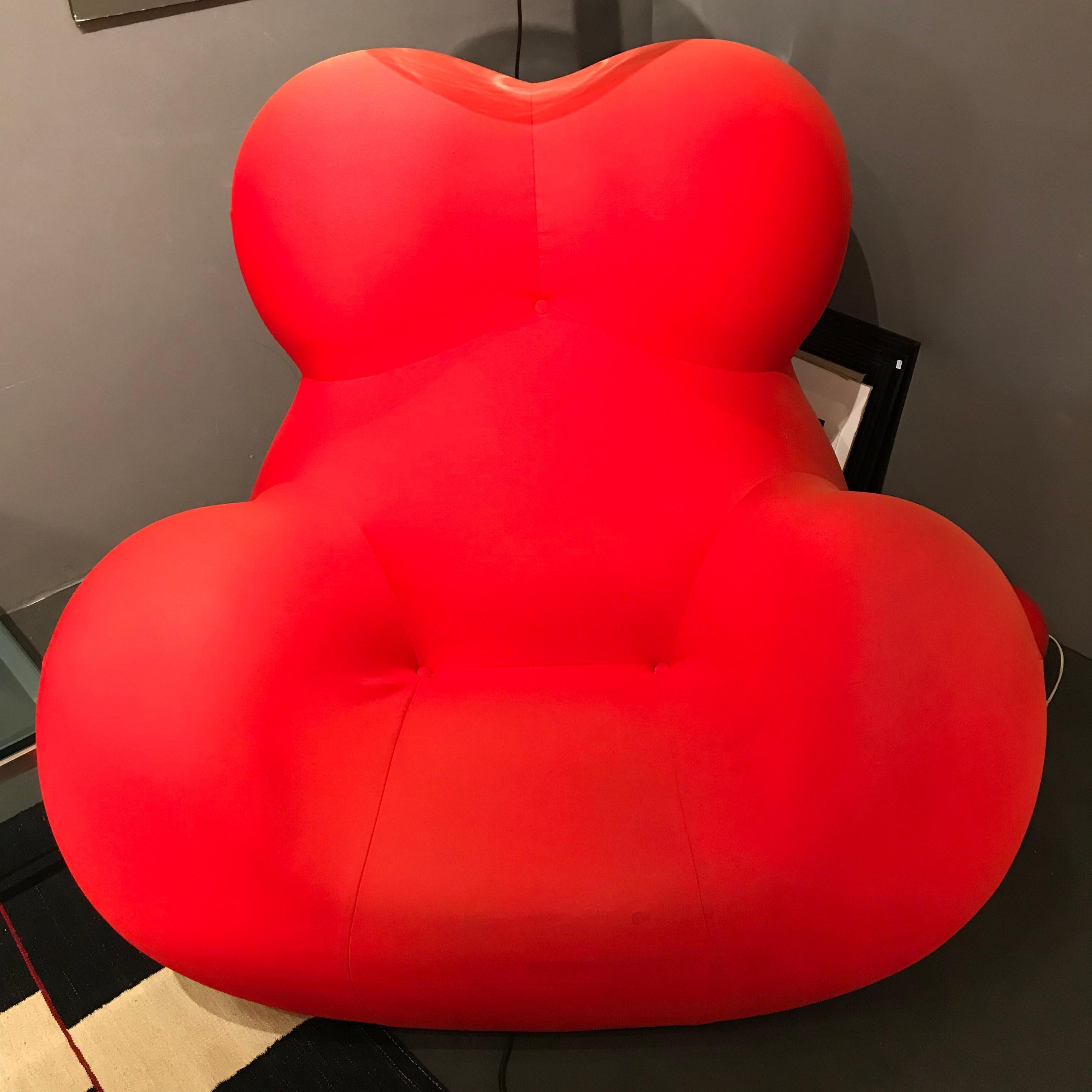 Gaetano Pesce, La Mamma up 5 and up 6 by B and B Italia
Iconic armchair and footrest
Made in 1969, it has as a nickname 