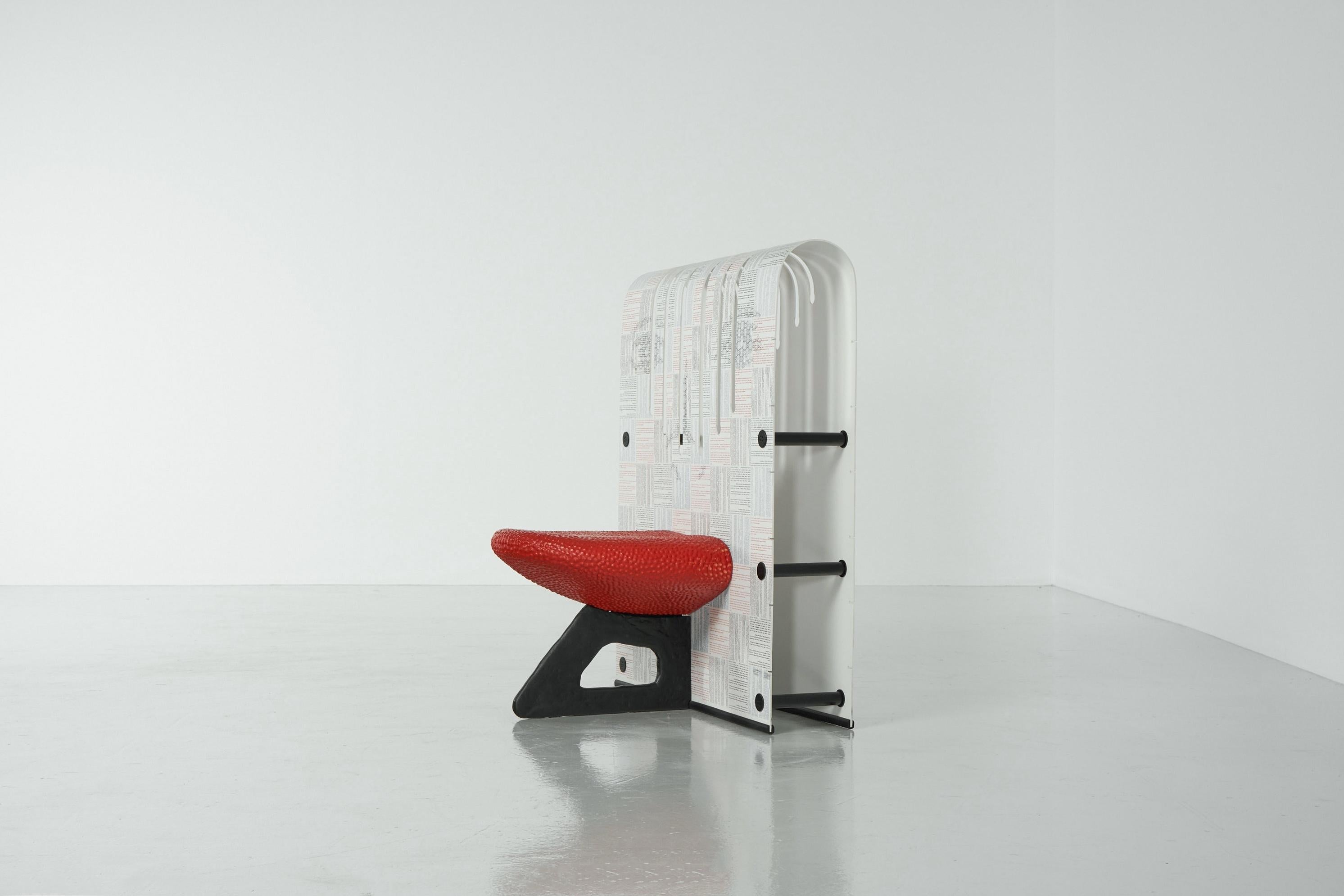 Gaetano Pesce La Smorfia Chair Meritalia, 2003 In Good Condition For Sale In Roosendaal, Noord Brabant