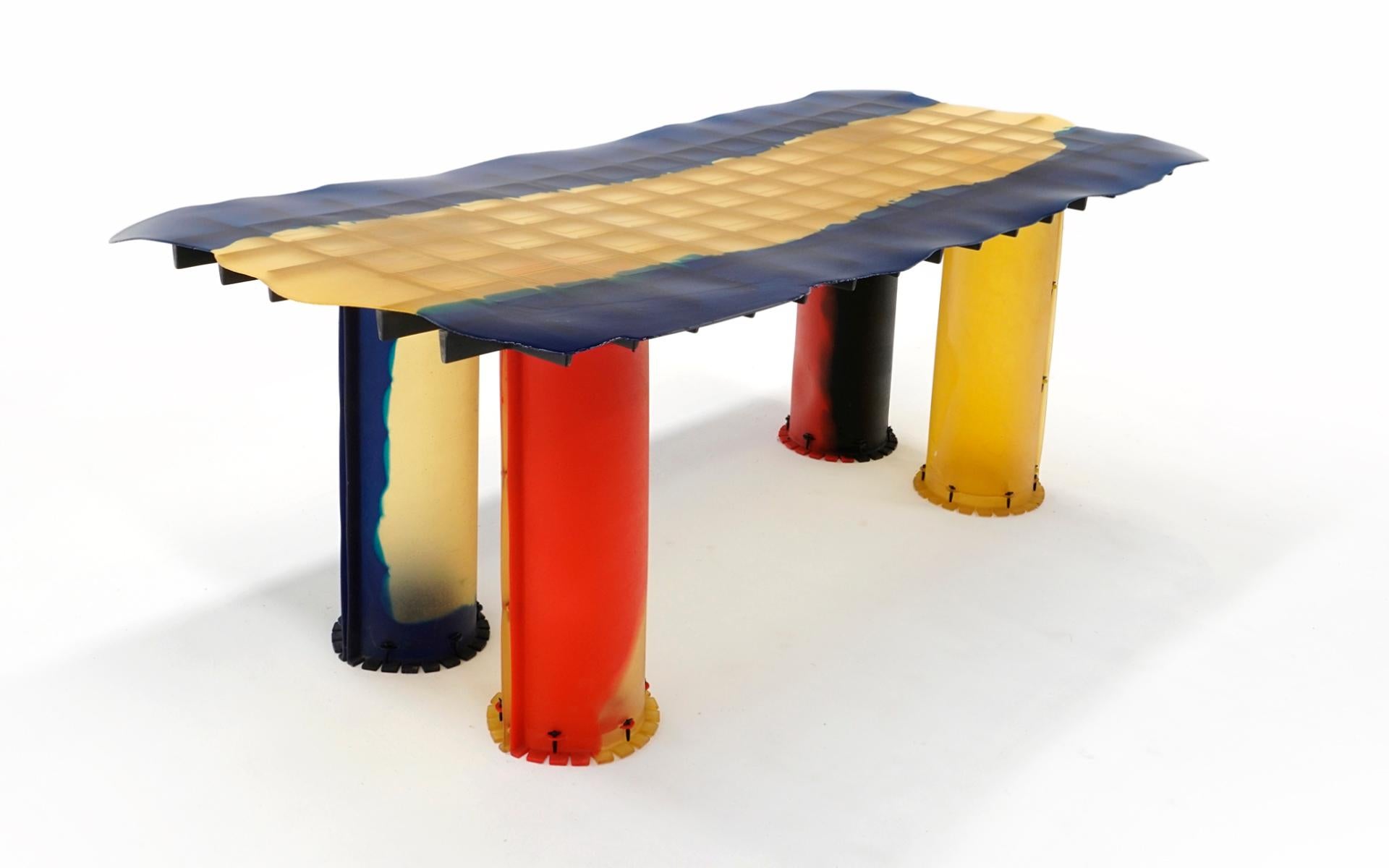 Post-Modern Gaetano Pesce, Nobody's Perfect Zerodesegno Dining Table, Multicolor Resin For Sale