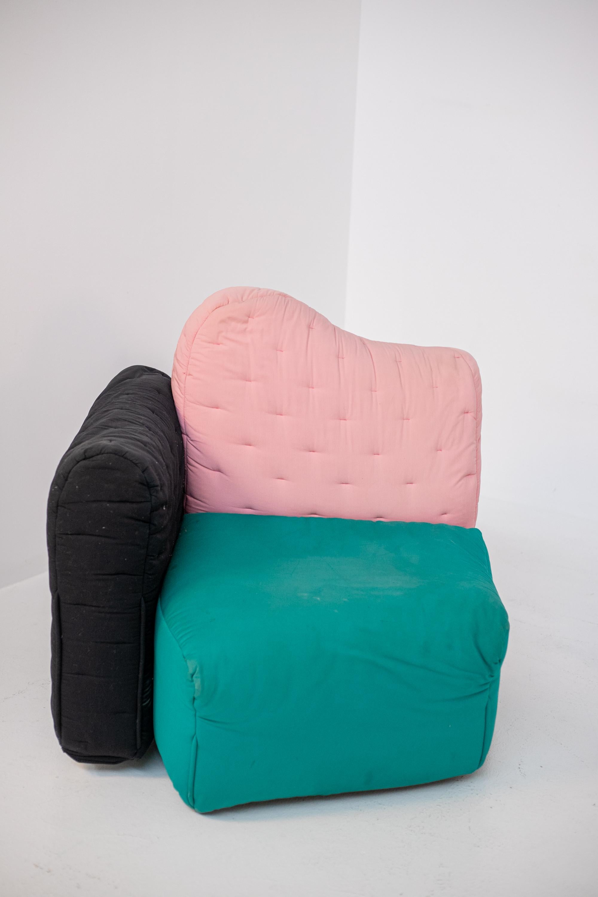 Pair of Italian post-modern armchairs designed by Gaetano Pesce for Cassina from the 1980s.
The armchairs are the famous Cannaregio model from 1987. The pair consists of an armchair without an armrest and a second armchair complete with two