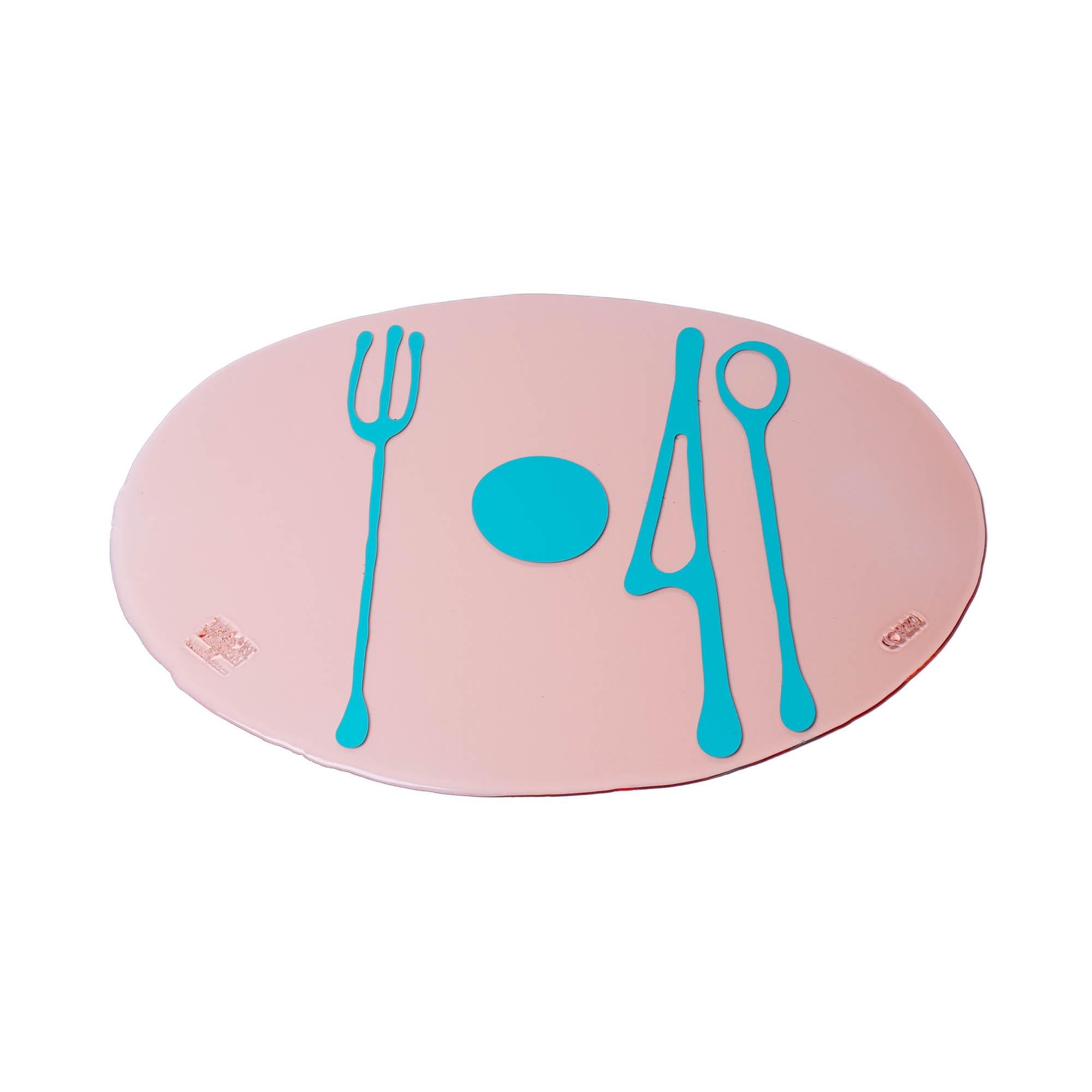 Table-Mates - Clear Light Ruby, Turquoise
Set of 4 placemats in soft resin designed by Gaetano Pesce in 1998 for Fish Design collection.

Dimensions: L 50cm x H 38.5cm
Material: RESIN
These pieces will be manufactured after receiving the order,