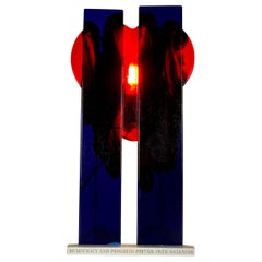 Lampada "WTC" di Gaetano Pesce, anni 2000, illuminazione simbolica di resilienza e amore