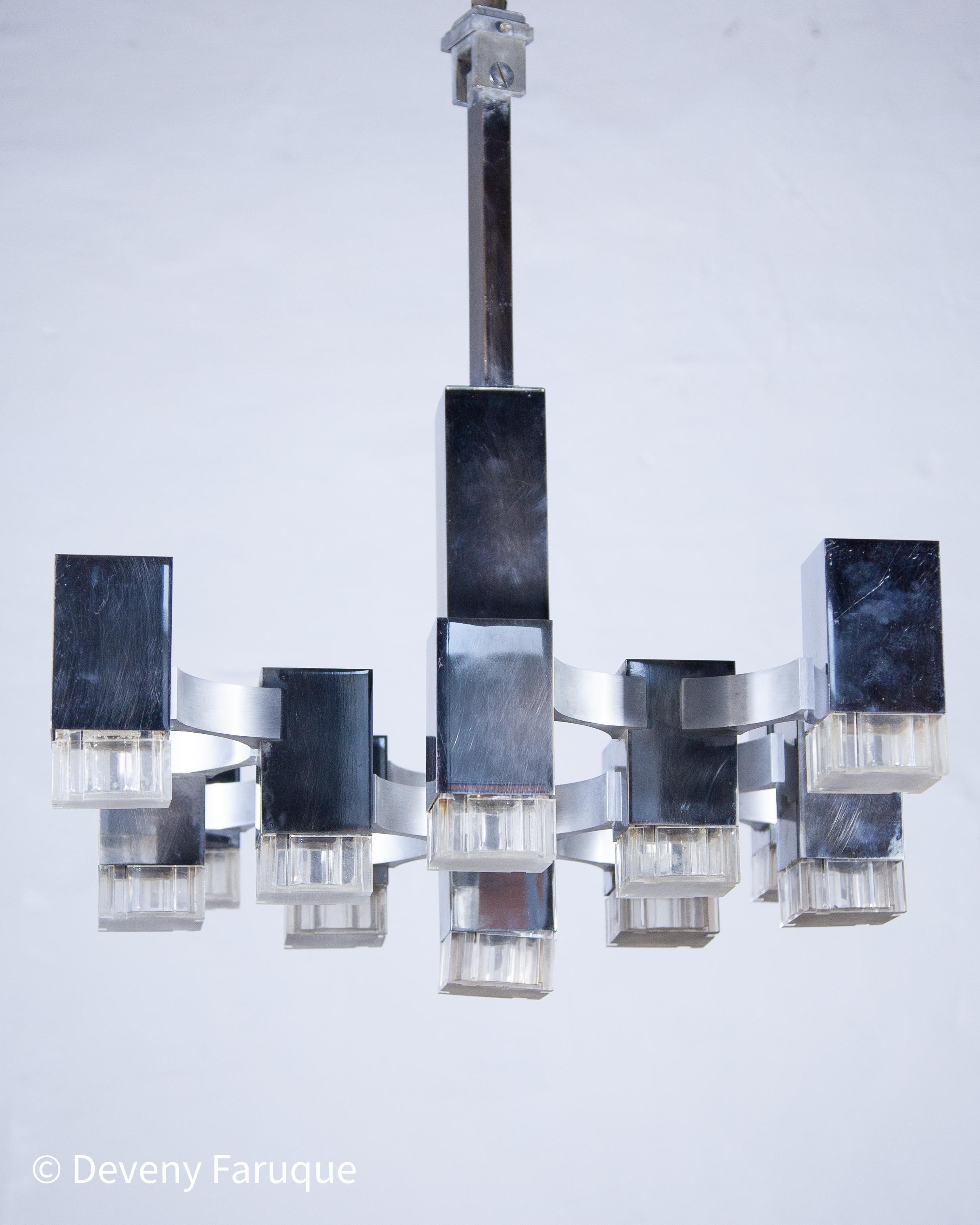 Mid-Century Modern Gaetano Sciolari Lustre à 13 Lights Cubic Chrome, Italie. en vente