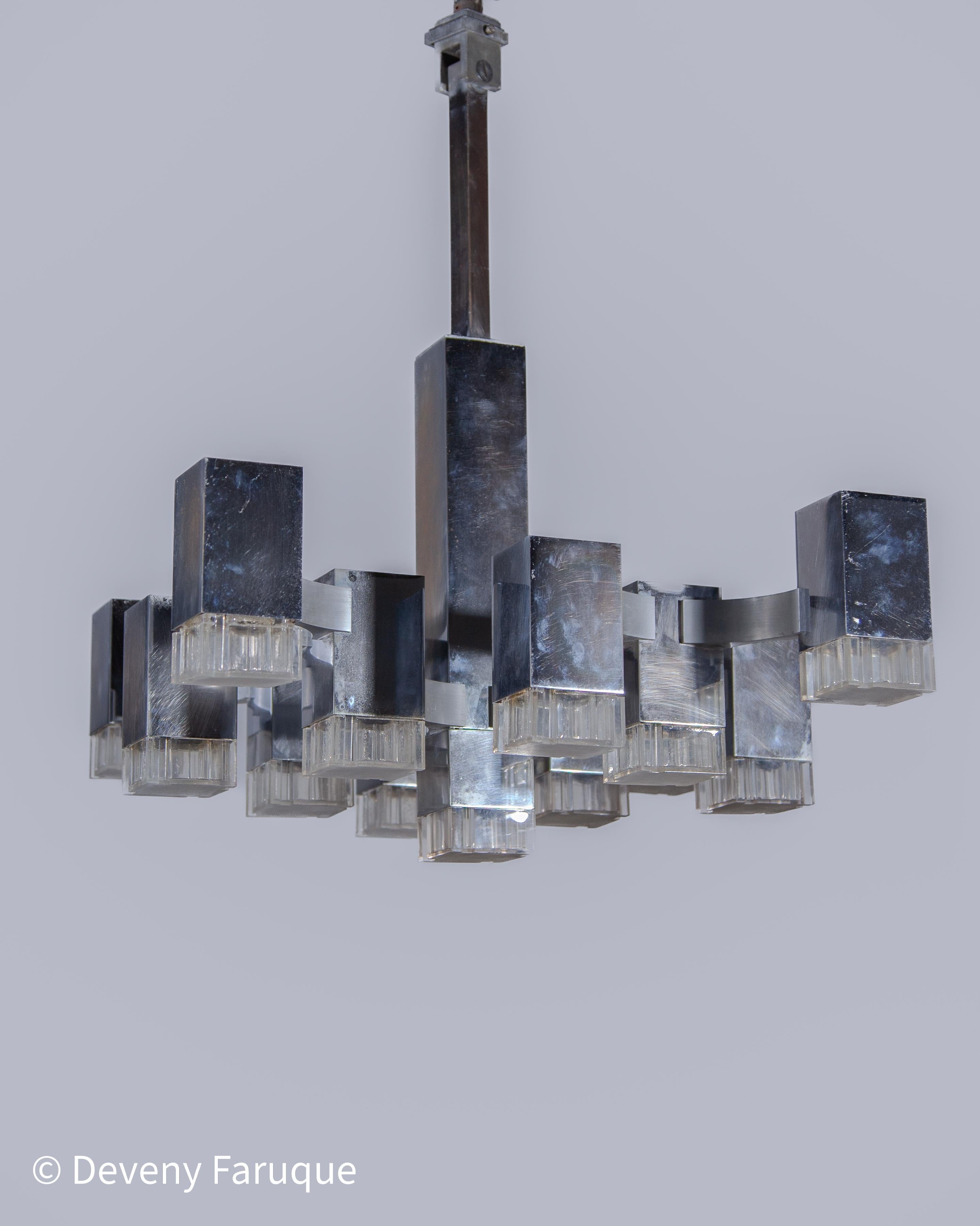 italien Gaetano Sciolari Lustre à 13 Lights Cubic Chrome, Italie. en vente