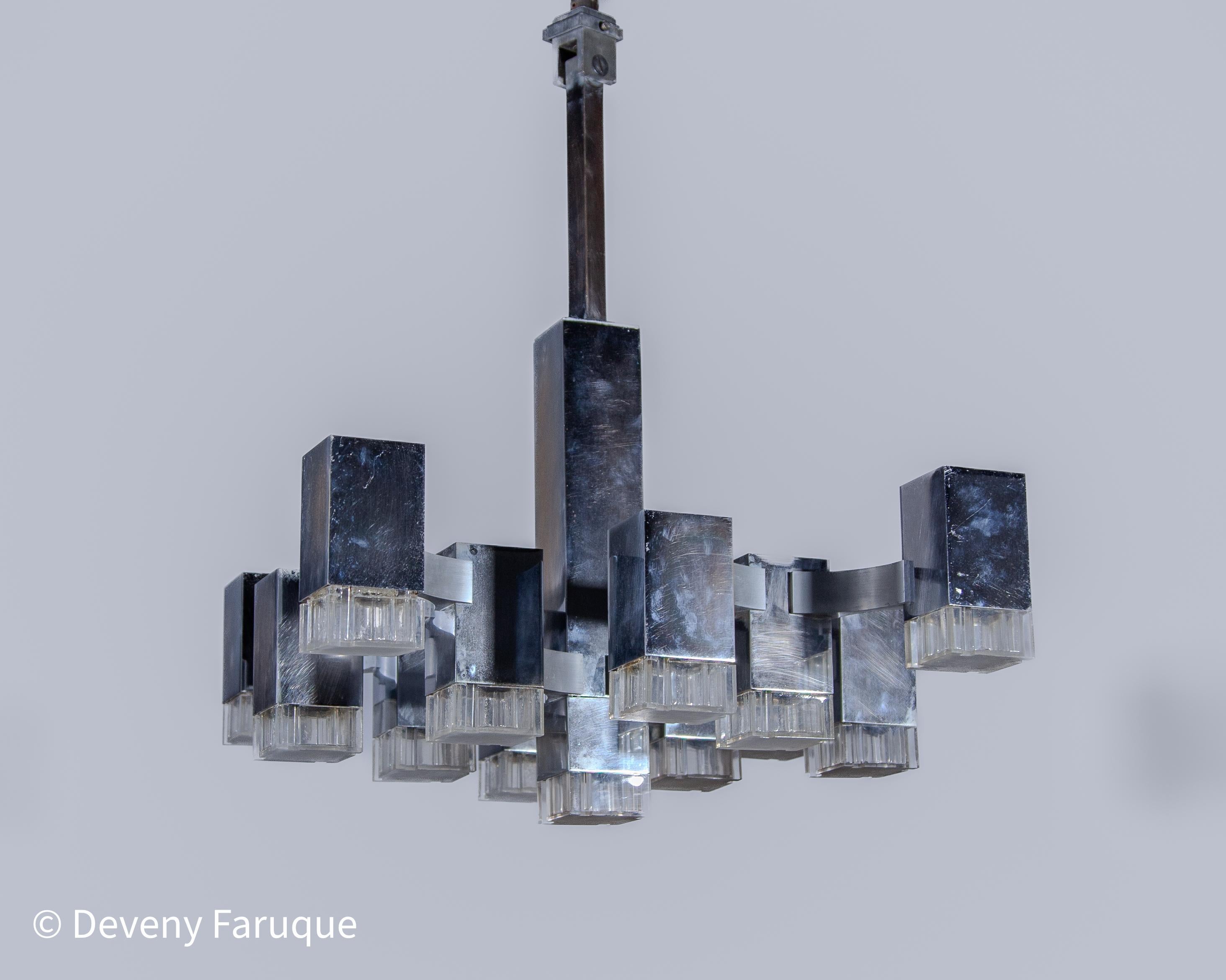 Gaetano Sciolari Lustre à 13 Lights Cubic Chrome, Italie. Bon état - En vente à Antwerp, BE