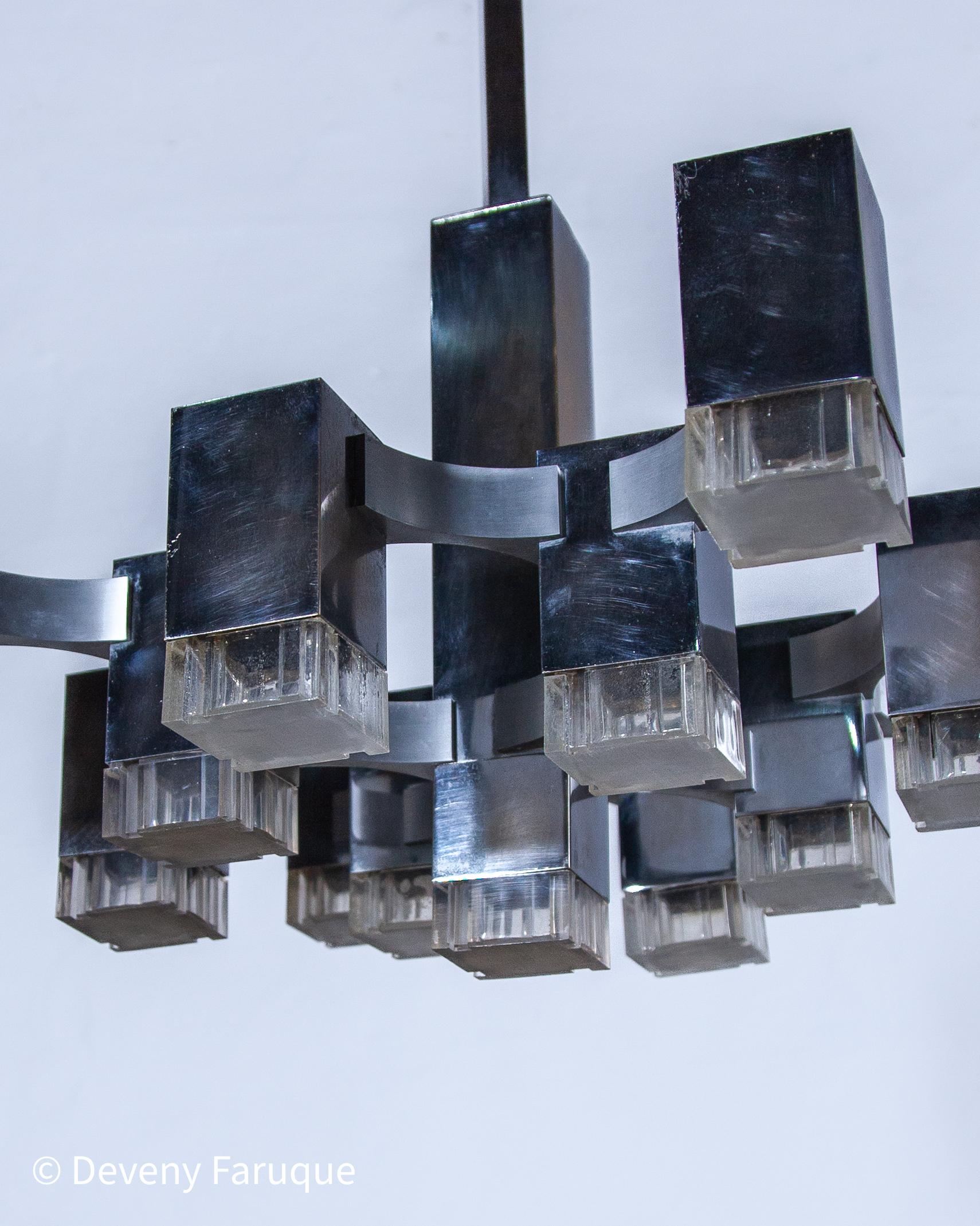 Métal Gaetano Sciolari Lustre à 13 Lights Cubic Chrome, Italie. en vente