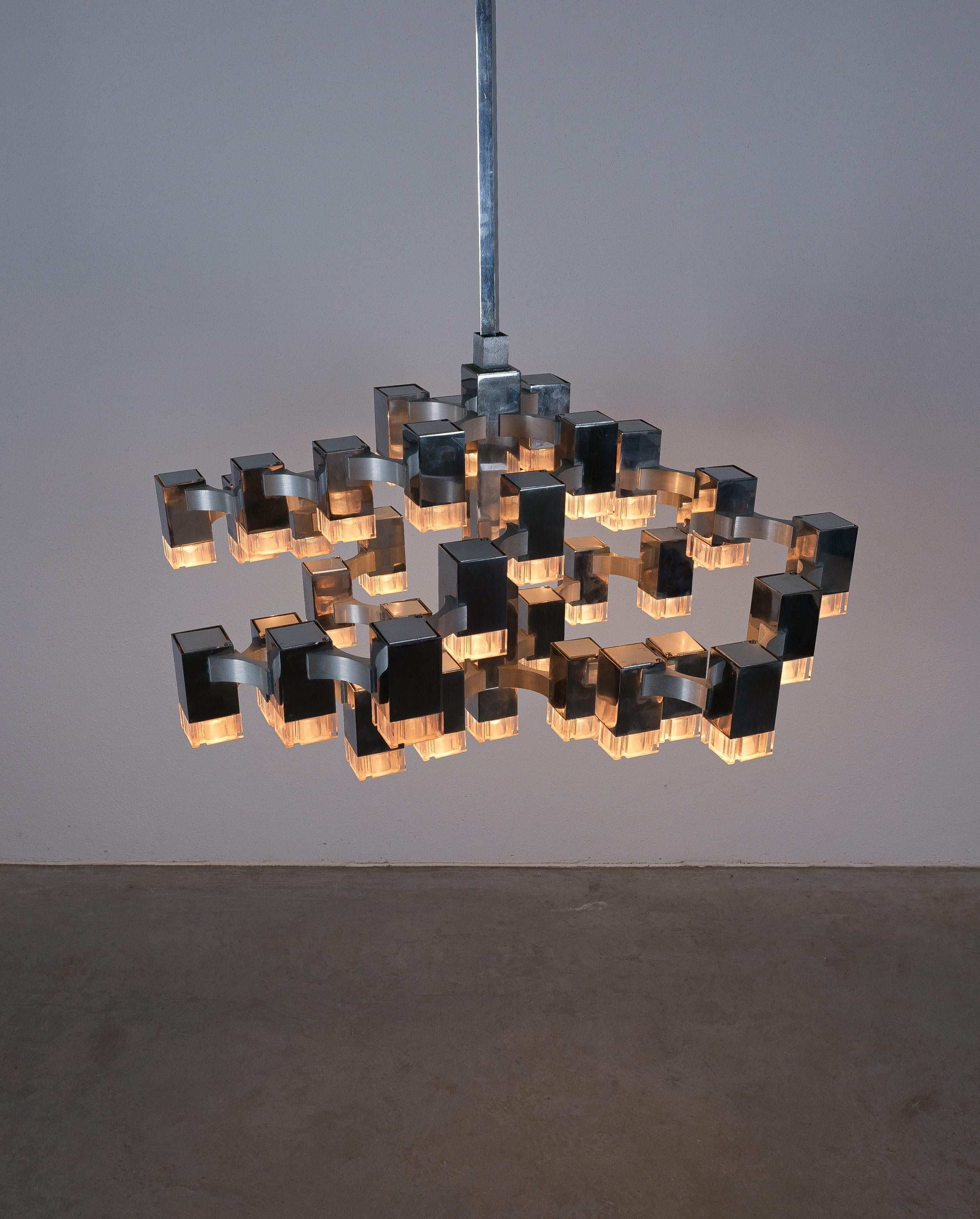 Gaetano Sciolari 28 Lights Cubic Chrome Chandelier, Italy, Mid-Century Modern 5