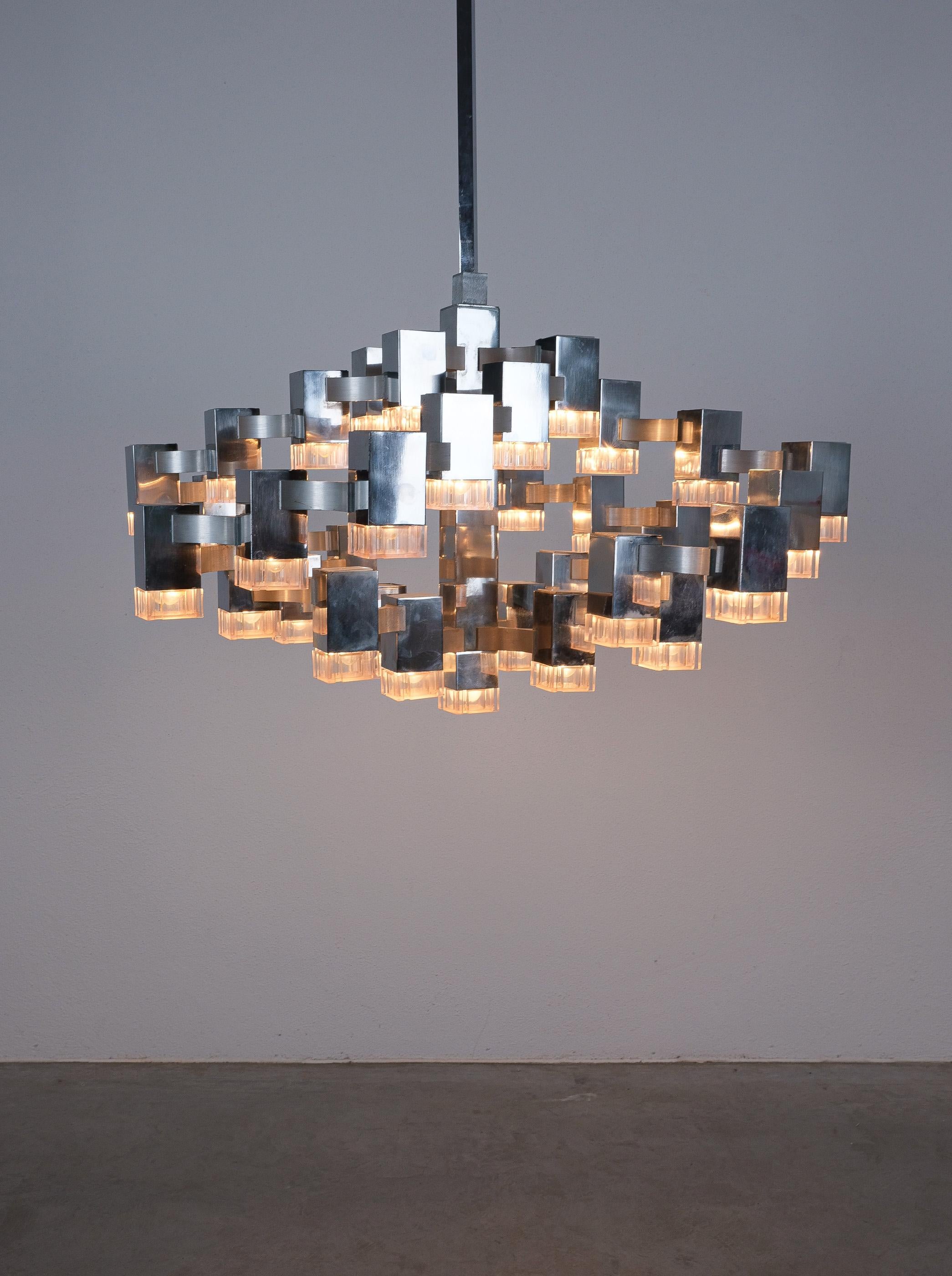 Gaetano Sciolari 28 Lights Cubic Chrome Chandelier, Italy, Mid-Century Modern 6