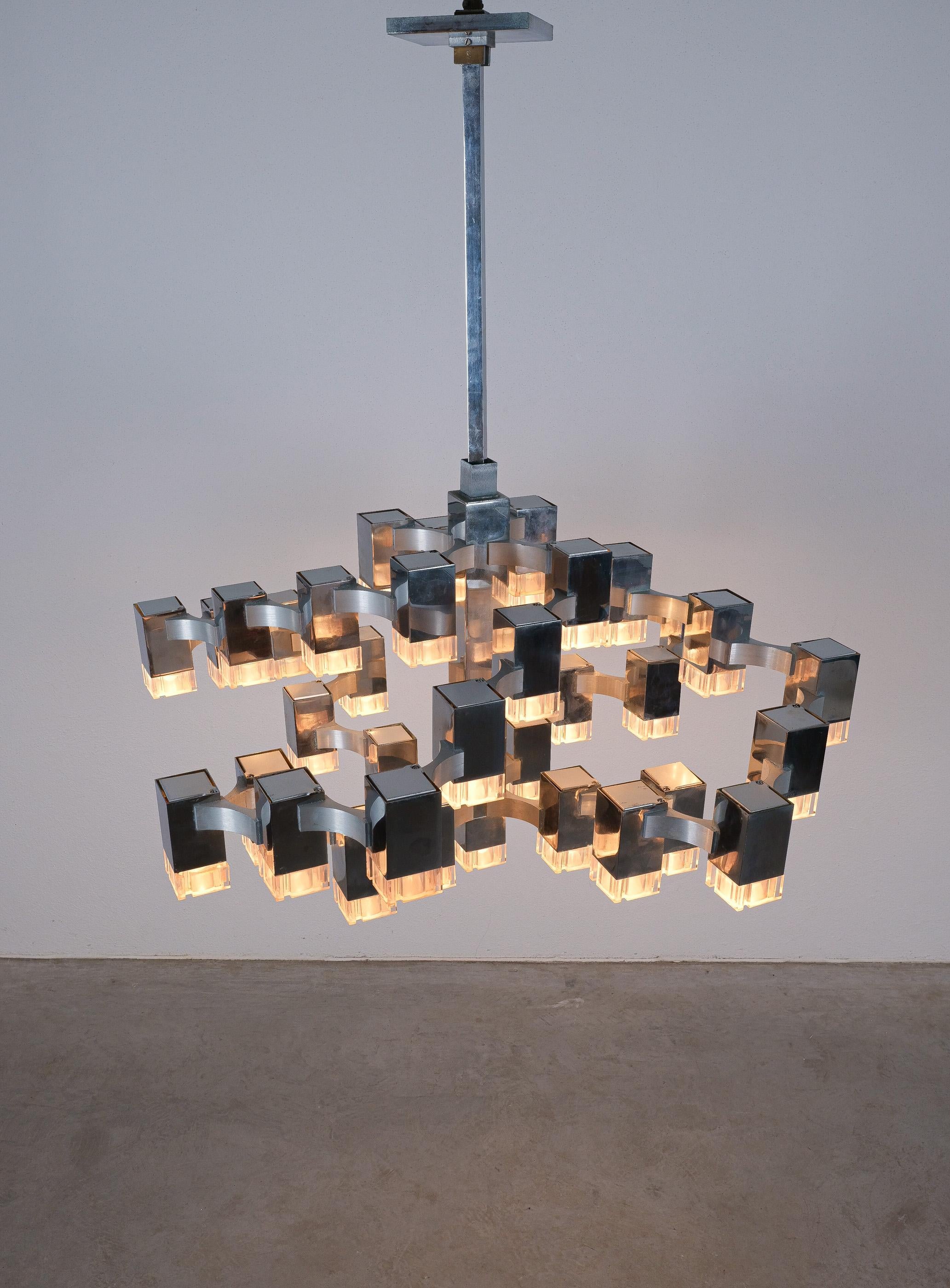 Gaetano Sciolari 28 Lights Cubic Chrome Chandelier, Italy, Mid-Century Modern 10