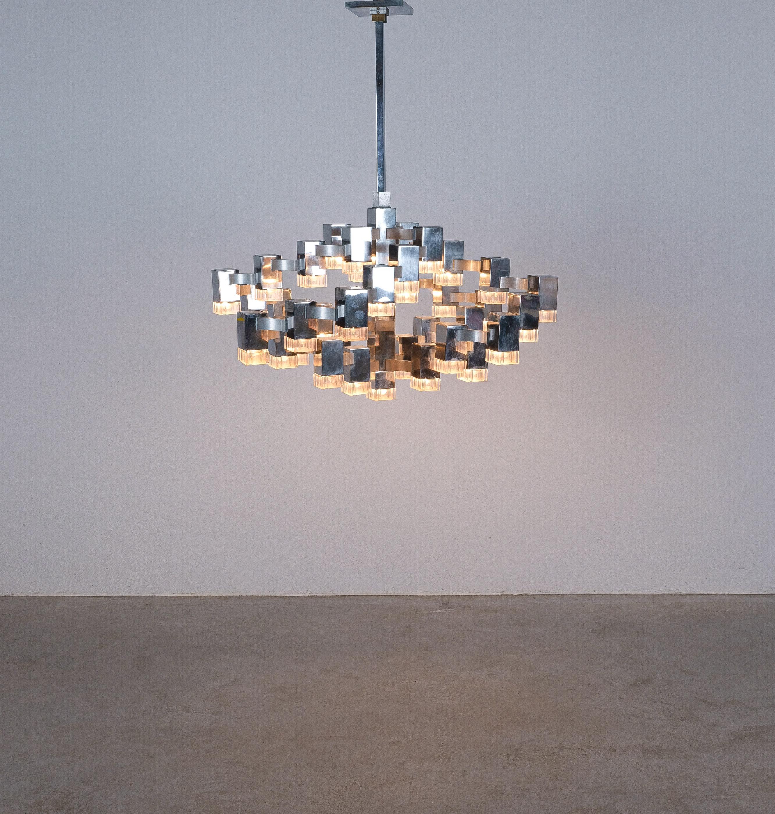 Gaetano Sciolari 28 Lights Cubic Chrome Chandelier, Italy, Mid-Century Modern 11