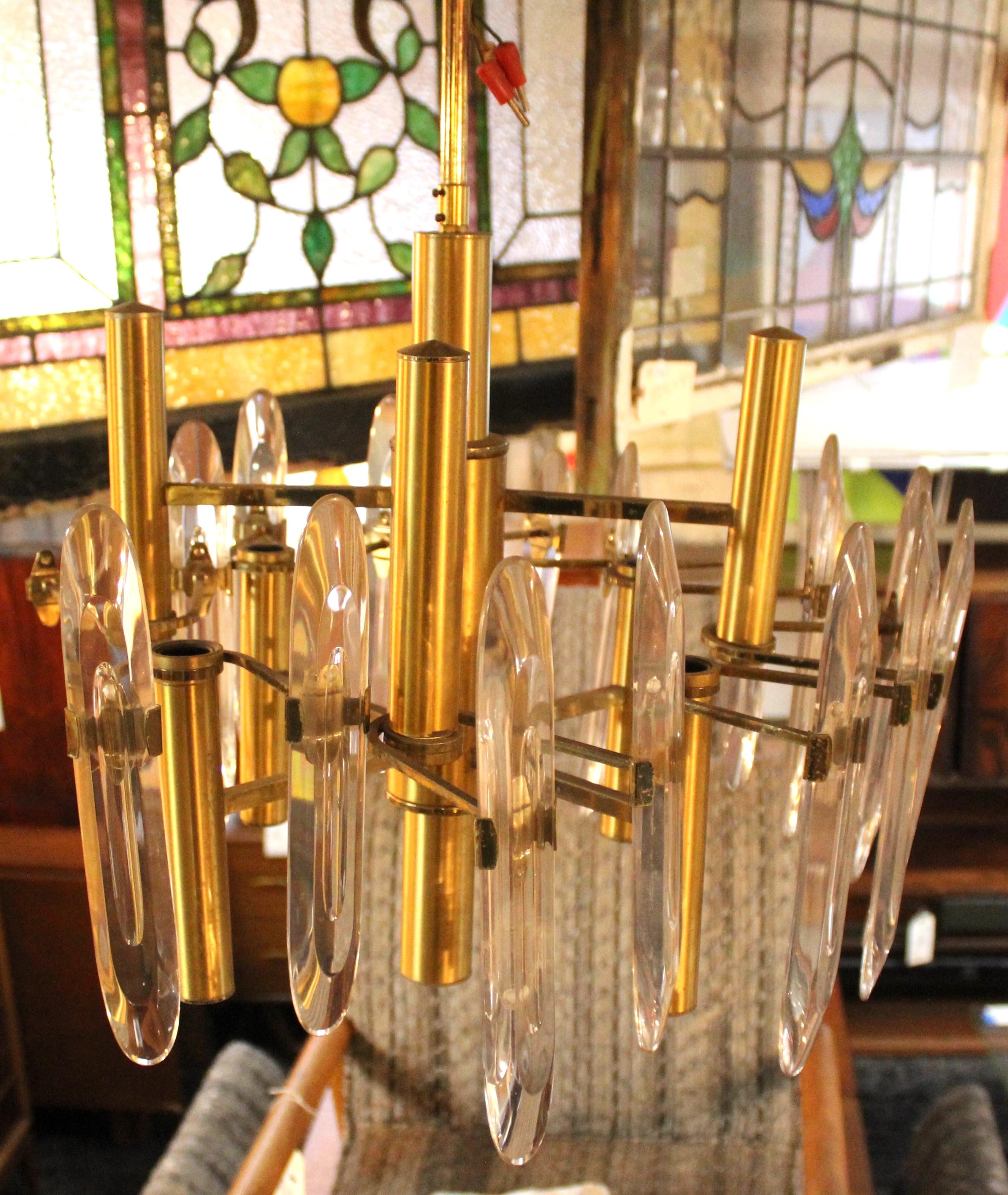 Lampadario in ottone e vetro Gaetano Sciolari In condizioni discrete in vendita a Brooklyn, NY