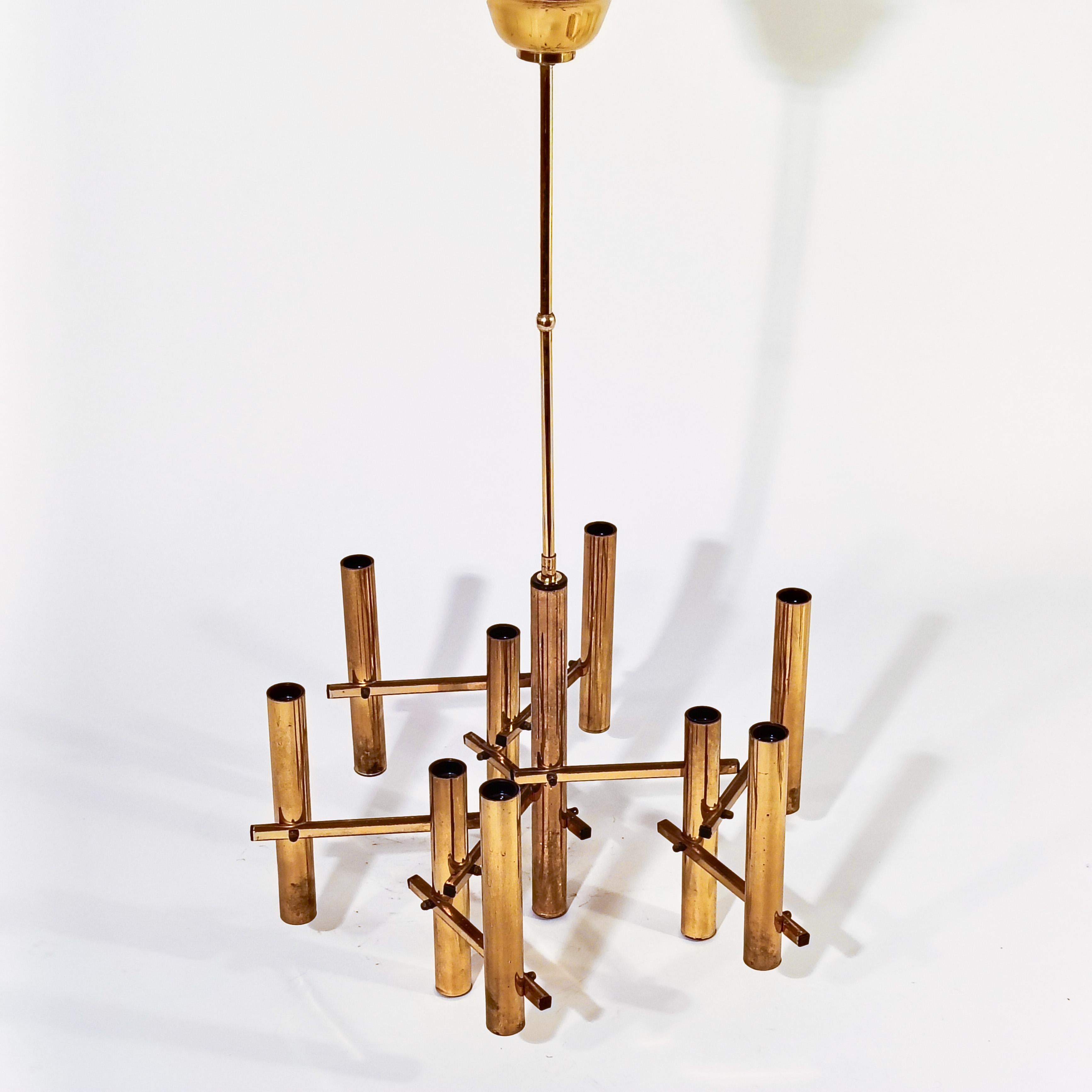 Gaetano Sciolari. Lustre brutaliste en laiton, Italie, années 1970 en vente 8