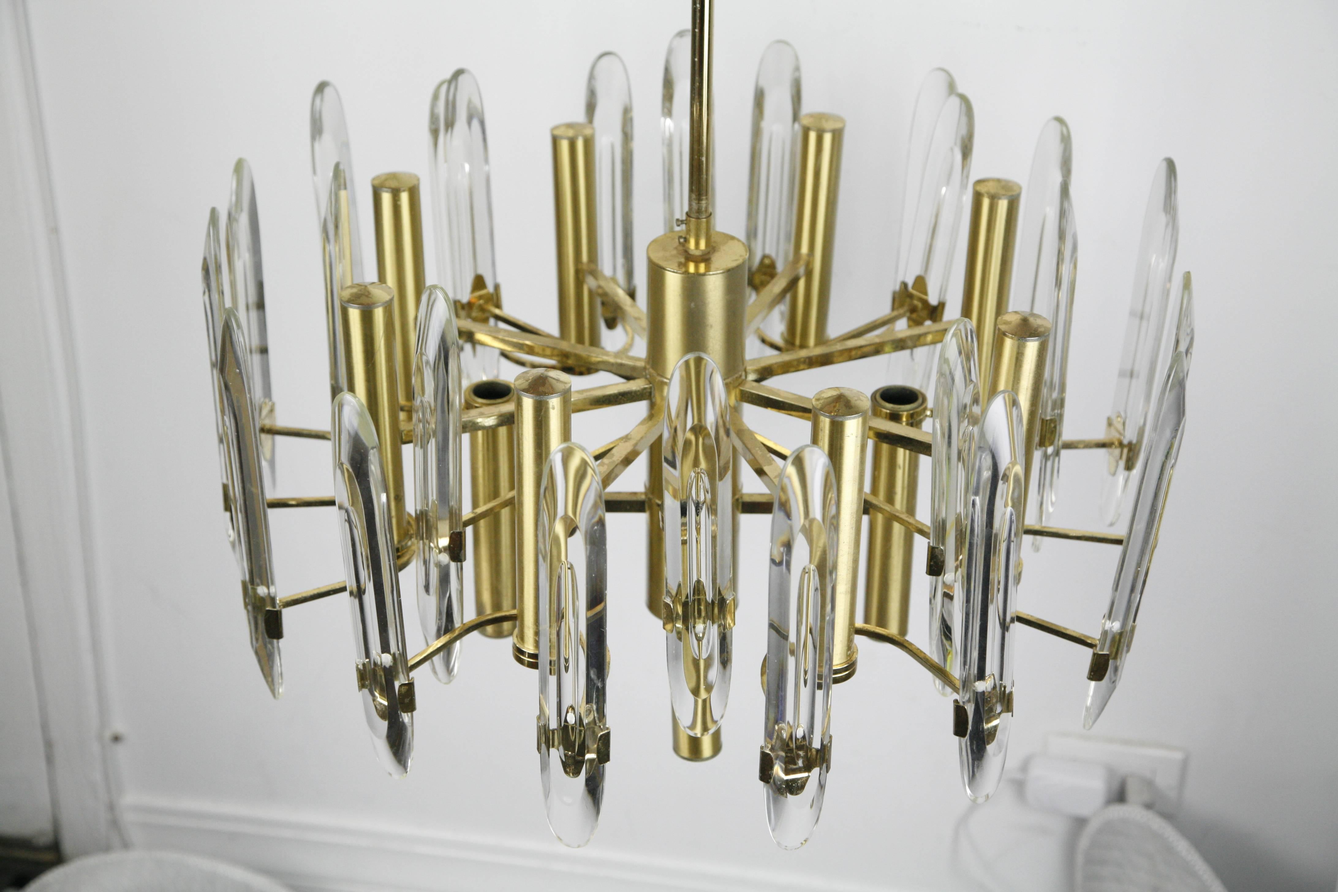 Gaetano Sciolari Brass Chandelier with Crystal Ornaments, 1960 Italy For Sale 9