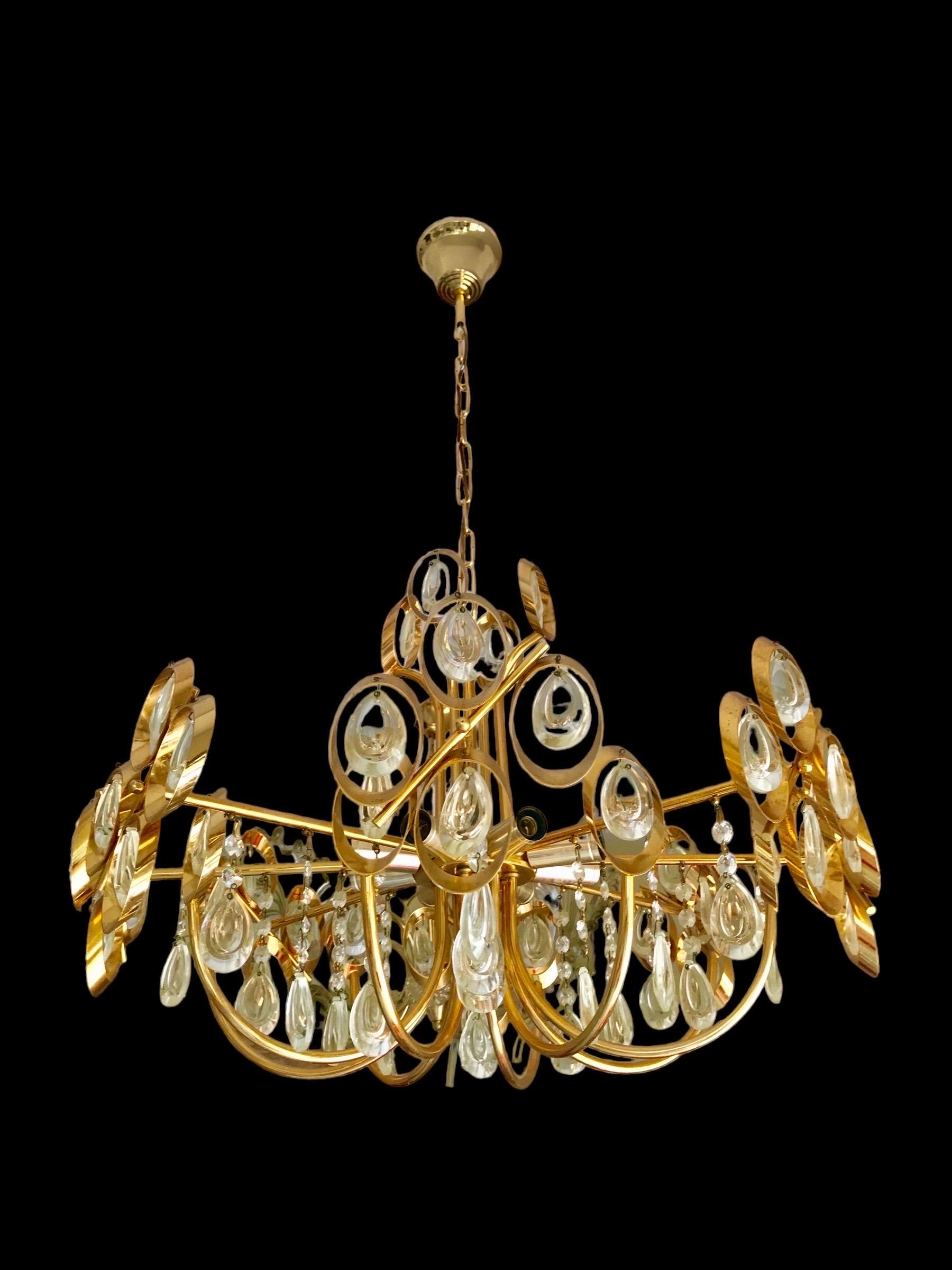 Mid-Century Modern Gaetano Sciolari chandelier gilt gold structure period 1970s For Sale