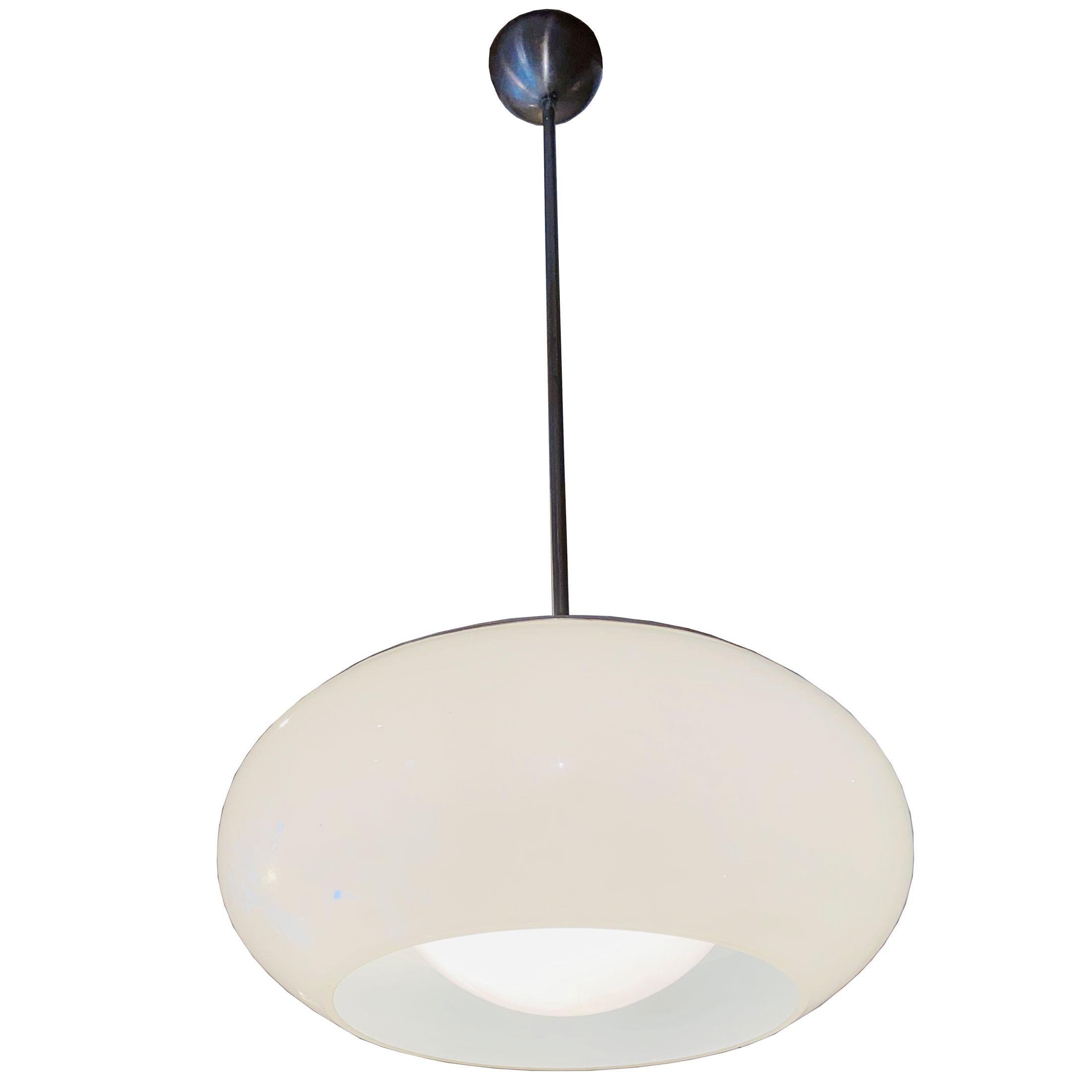 Gaetano Sciolari
très belle  Lustre en verre moulé et aluminium anodisé, édition Ecolight Milano Italie
parfaite condition