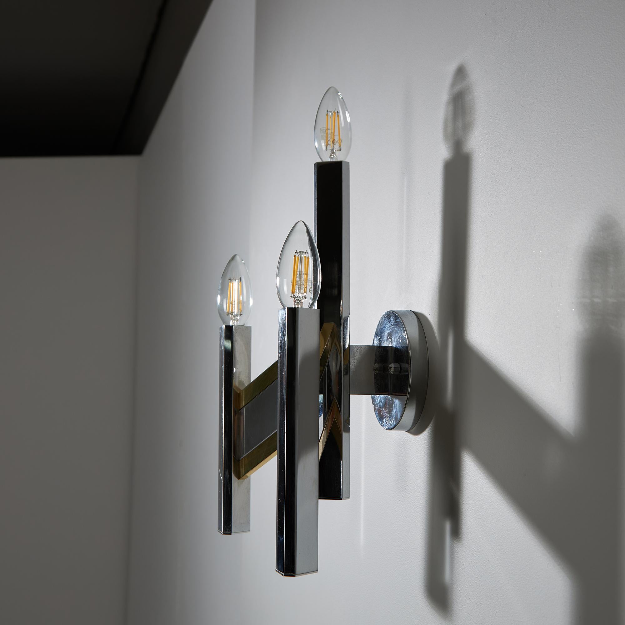 Lámpara de pared Gaetano Sciolari cromada y latonada, años 70 finales del siglo XX en venta