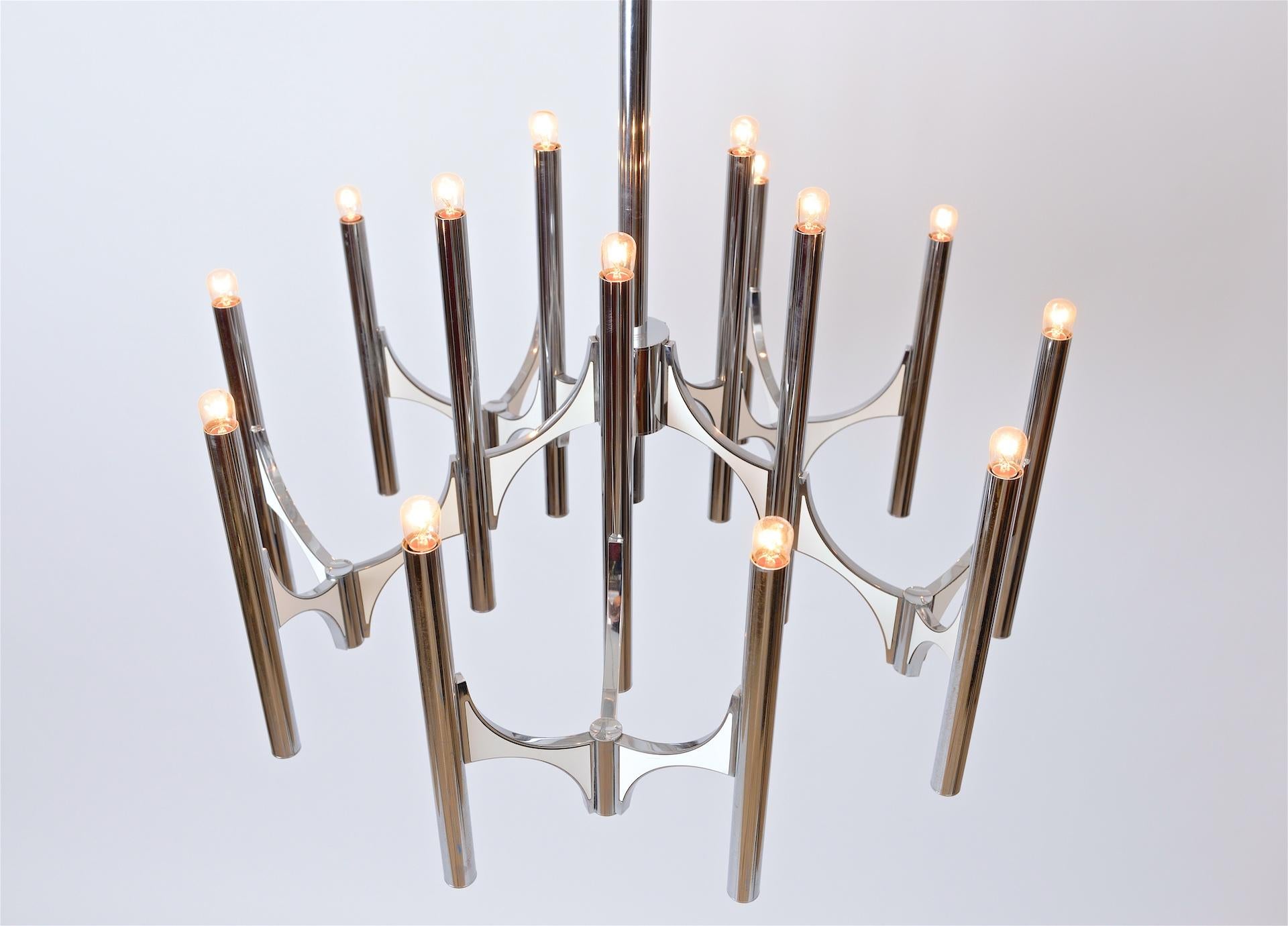 20th Century Gaetano Sciolari Fifteen-Light Chromed Brass Chandelier, circa 1970