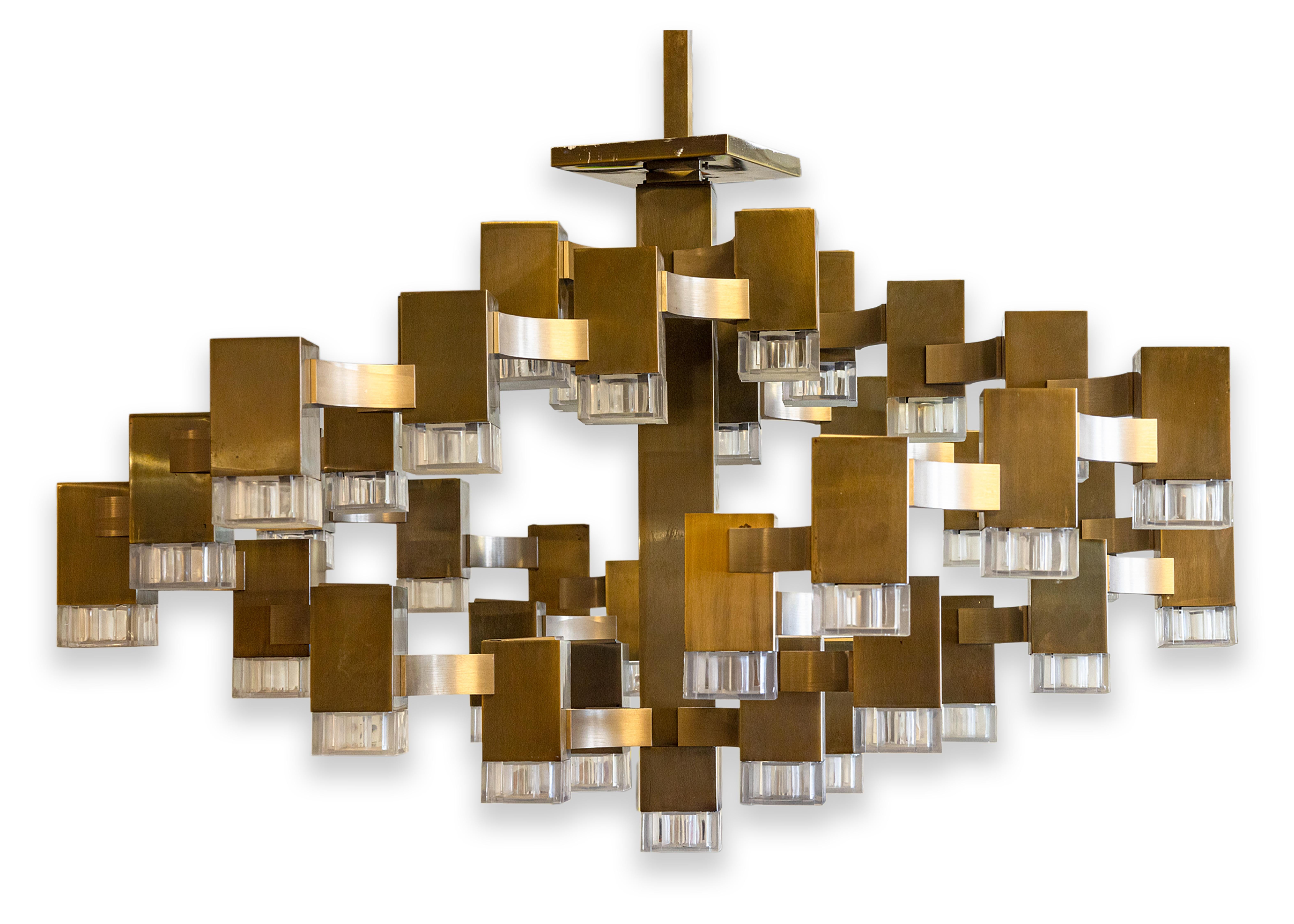 Gaetano Sciolari For Lightolier Cubic 37 Bulb Monumental Brass Light Fixture For Sale 5