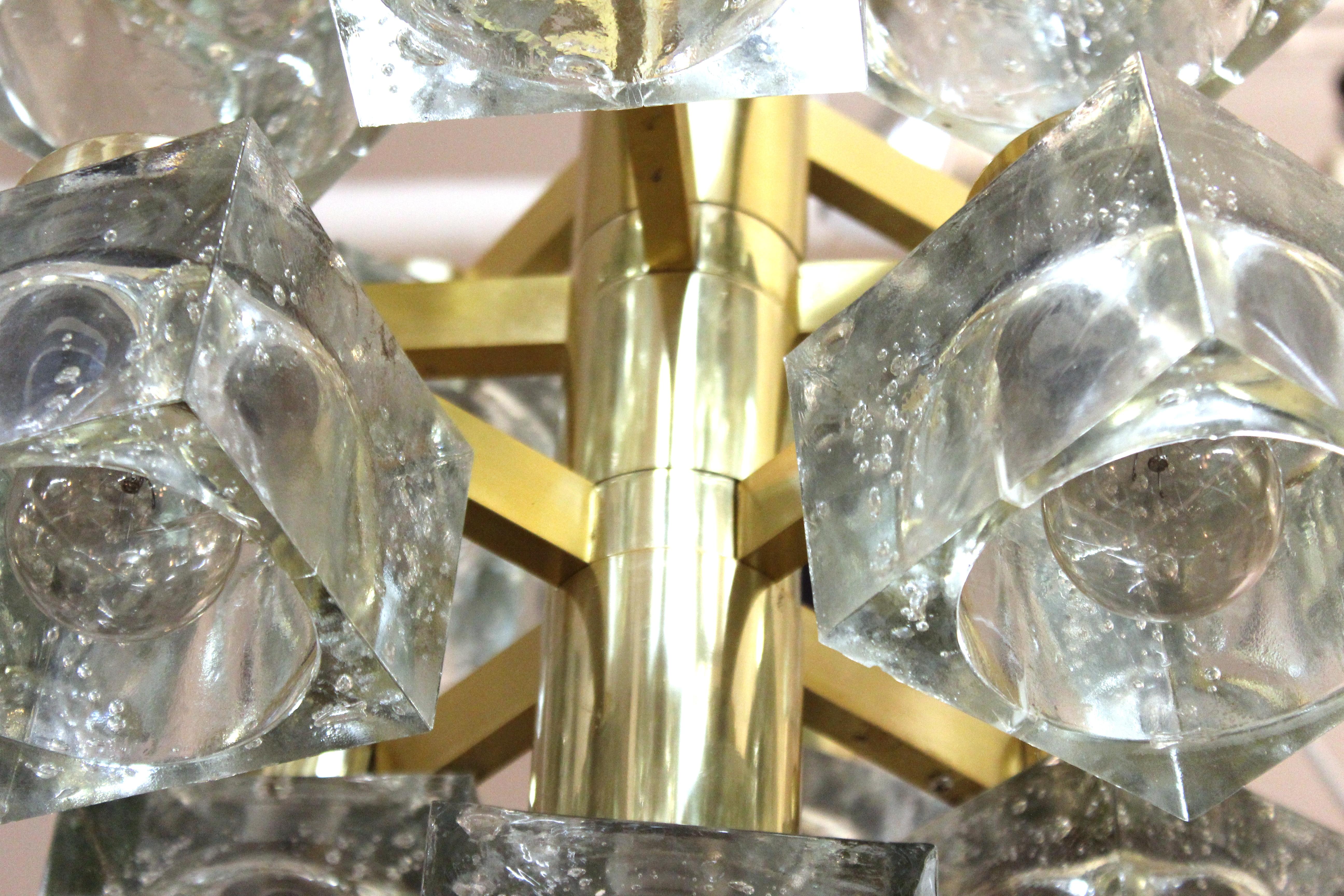 Gaetano Sciolari for Lightolier Italian Modern Frosted Glass Cube Chandelier In Good Condition In New York, NY