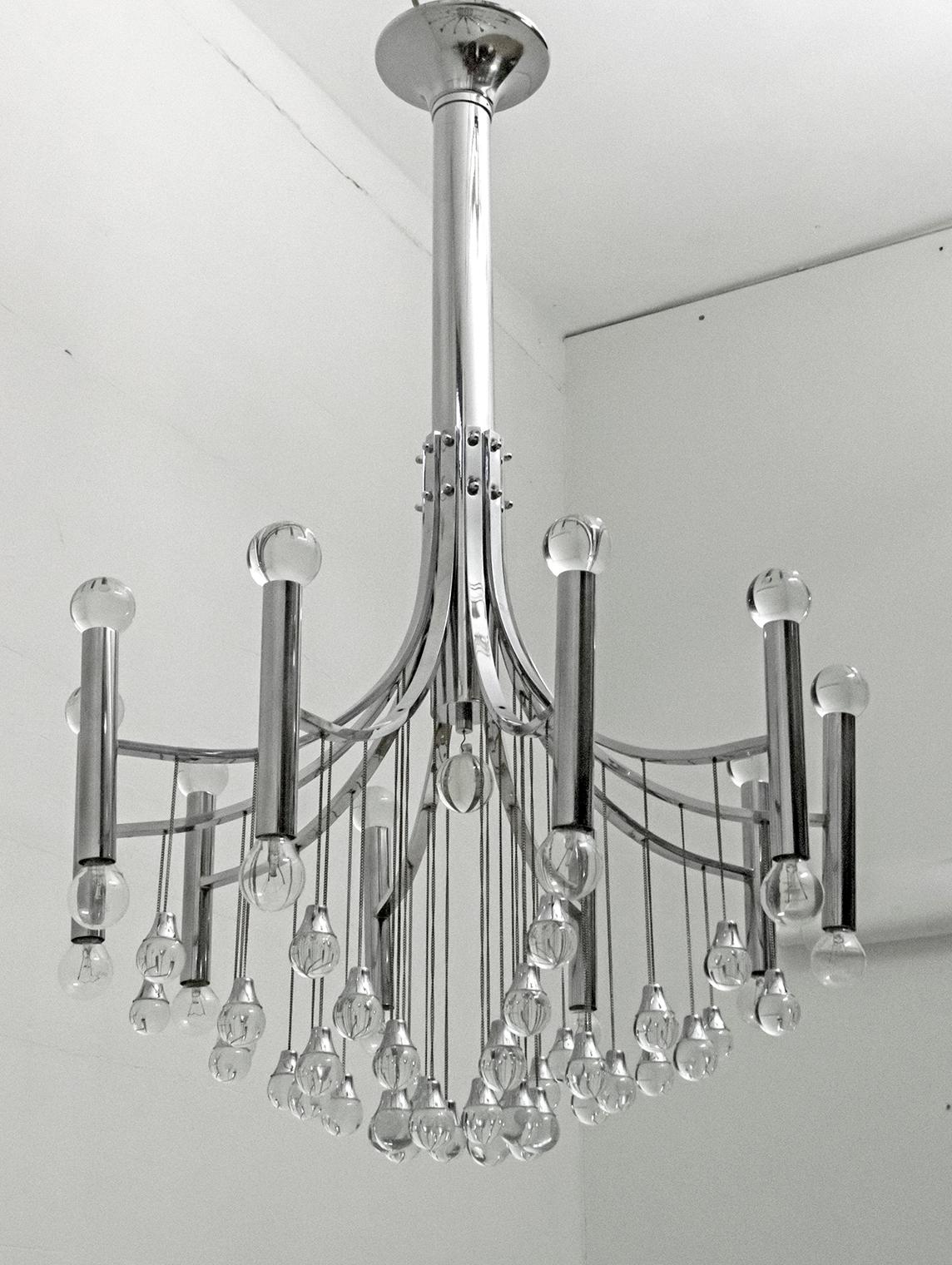 Gaetano Sciolari Mid-Century Modern Italian Chrome and Glass Chandelier, 1970 For Sale 4