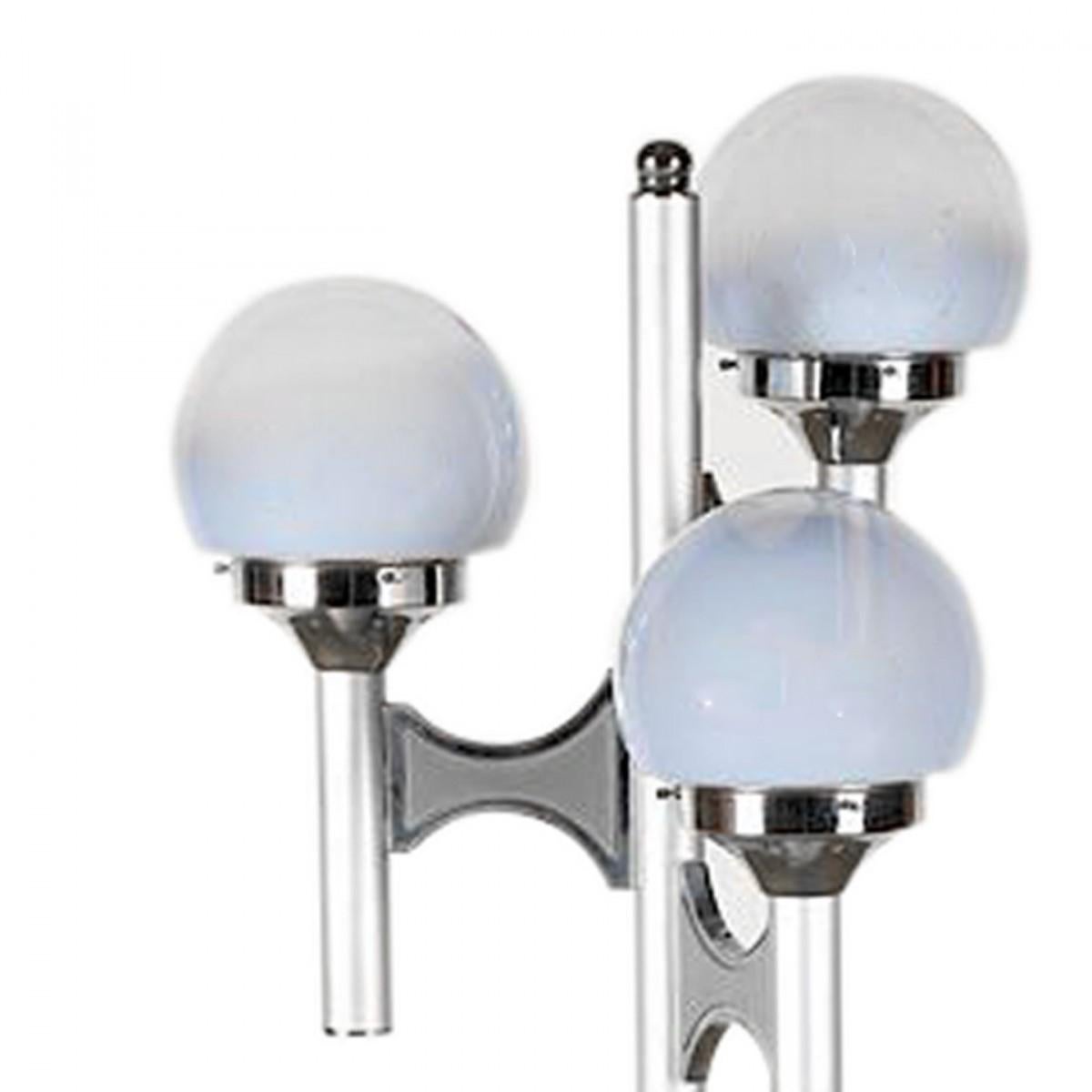 A Gaetano Sciolari polished nickel floor lamp. Italy, circa 1960.

Featuring three (3) white glass sphere shades and a marble base. 

Wired for USA; takes three (3) standard US bulbs, 75 watts max each.
  