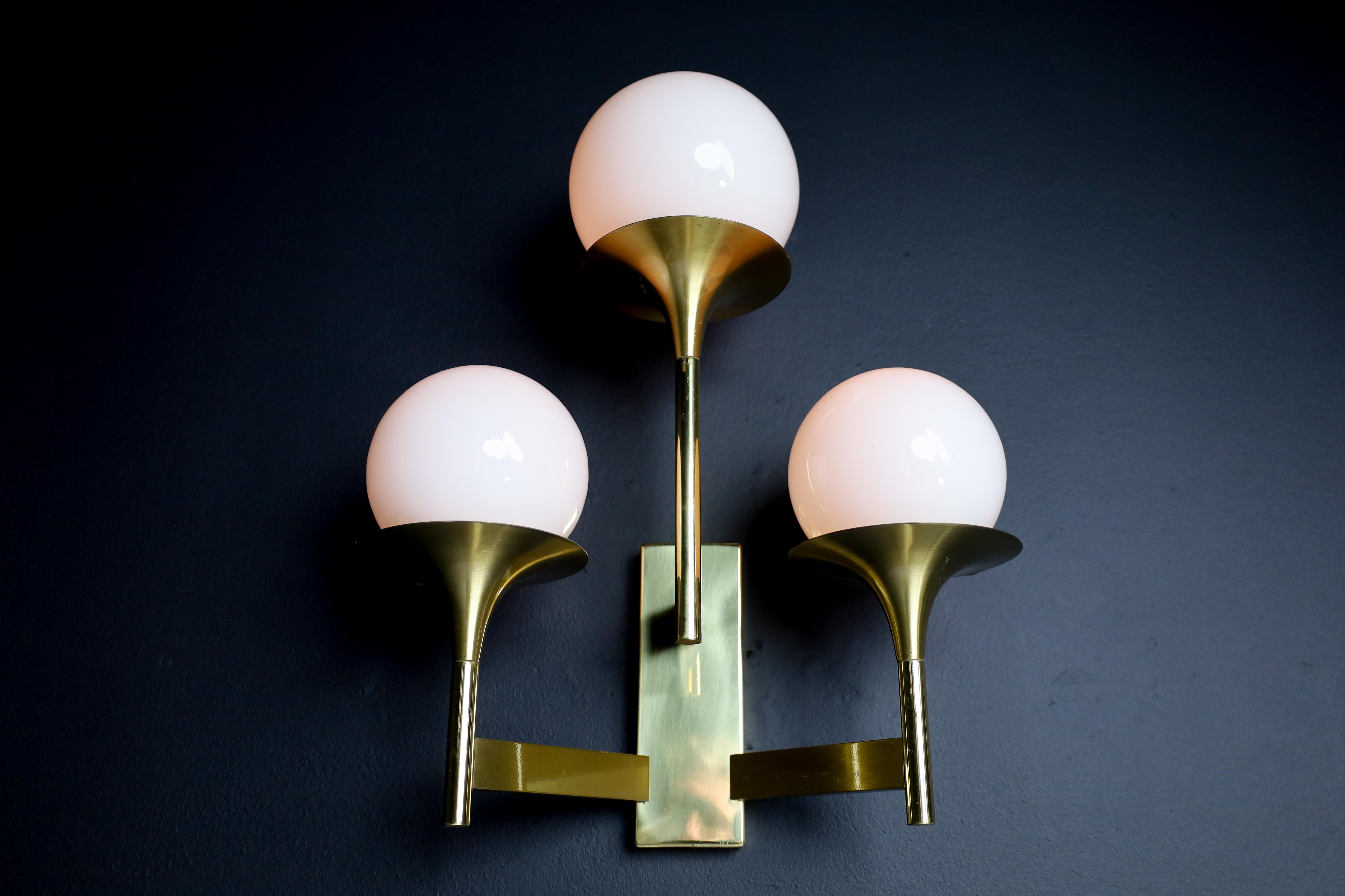 Mid-Century Modern Gaetano Sciolari Sculptural Brass Wall Sconces with Opaline Glass Shades, Italy  For Sale