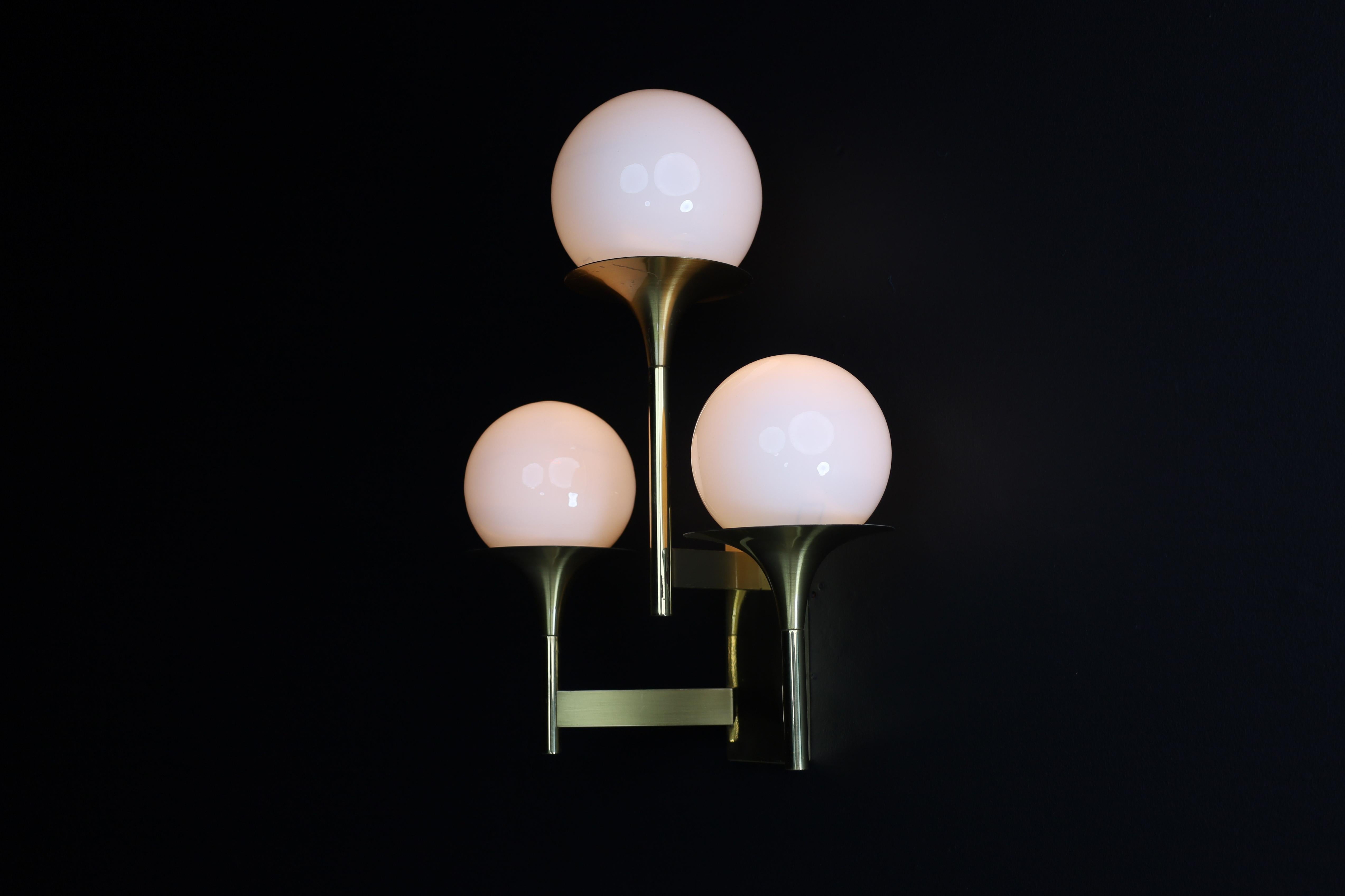 20th Century Gaetano Sciolari Sculptural Brass Wall Sconces with Opaline Glass Shades, Italy  For Sale