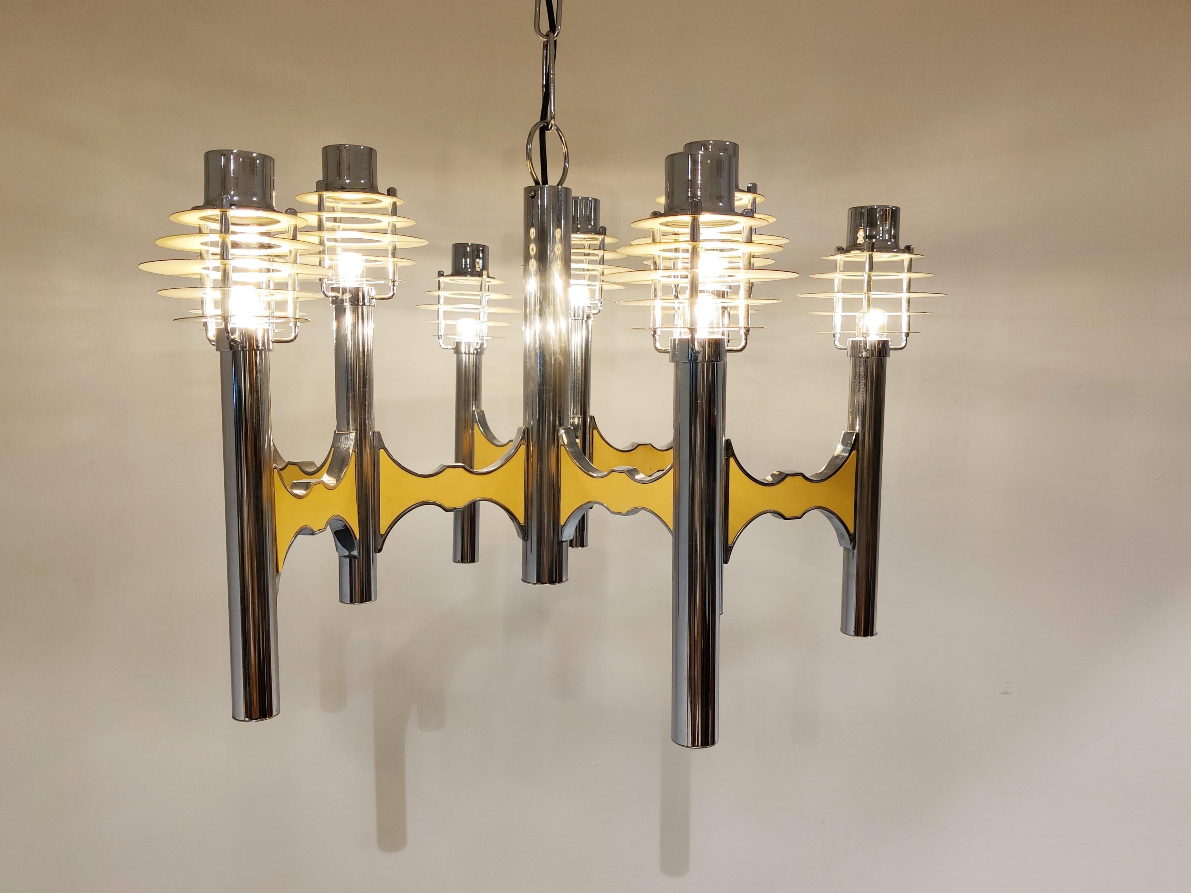 Gaetano Sciolari Space Age Chandelier, 1970s In Good Condition For Sale In HEVERLEE, BE