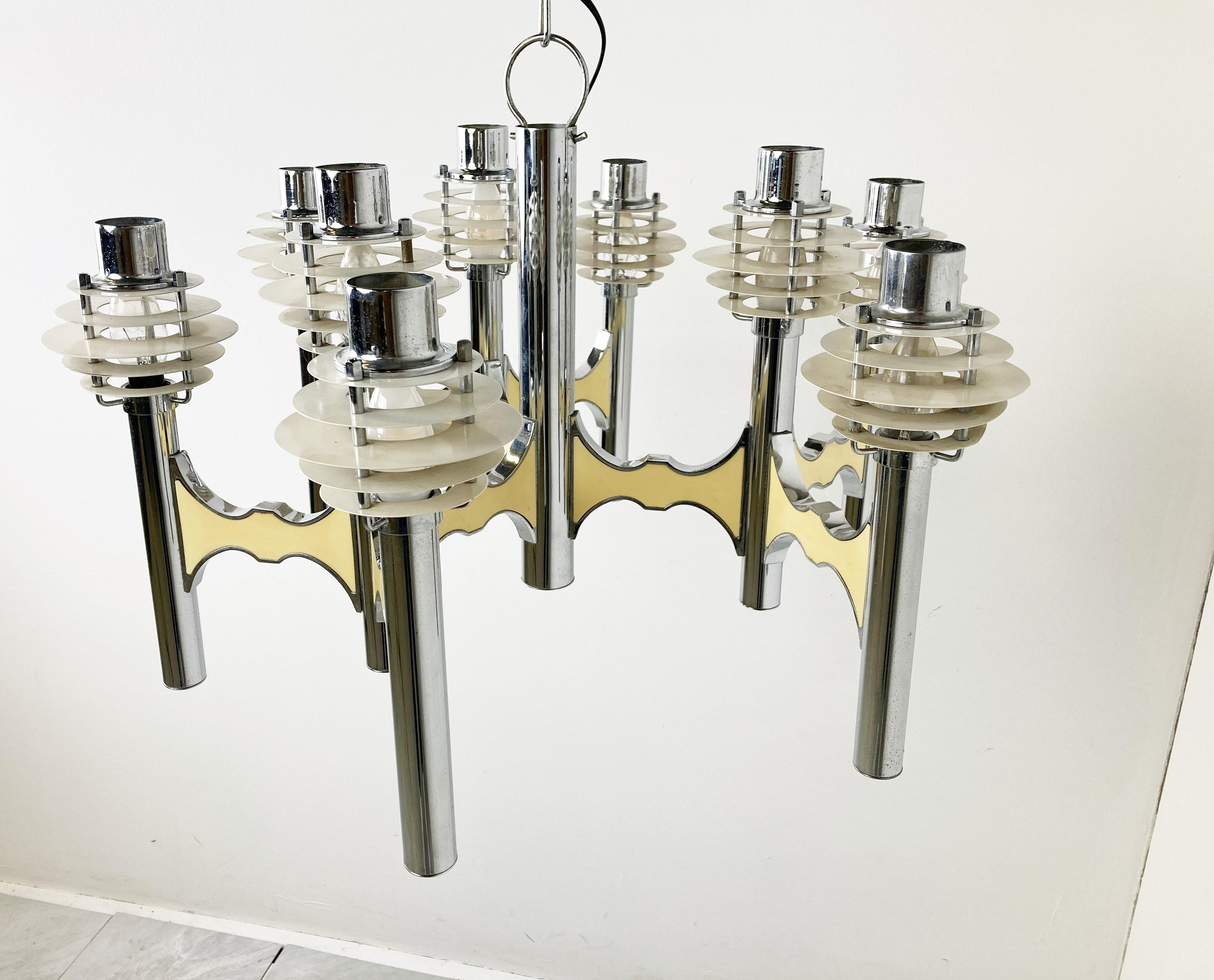 Gaetano Sciolari Space Age Chandelier, 1970s In Good Condition For Sale In HEVERLEE, BE