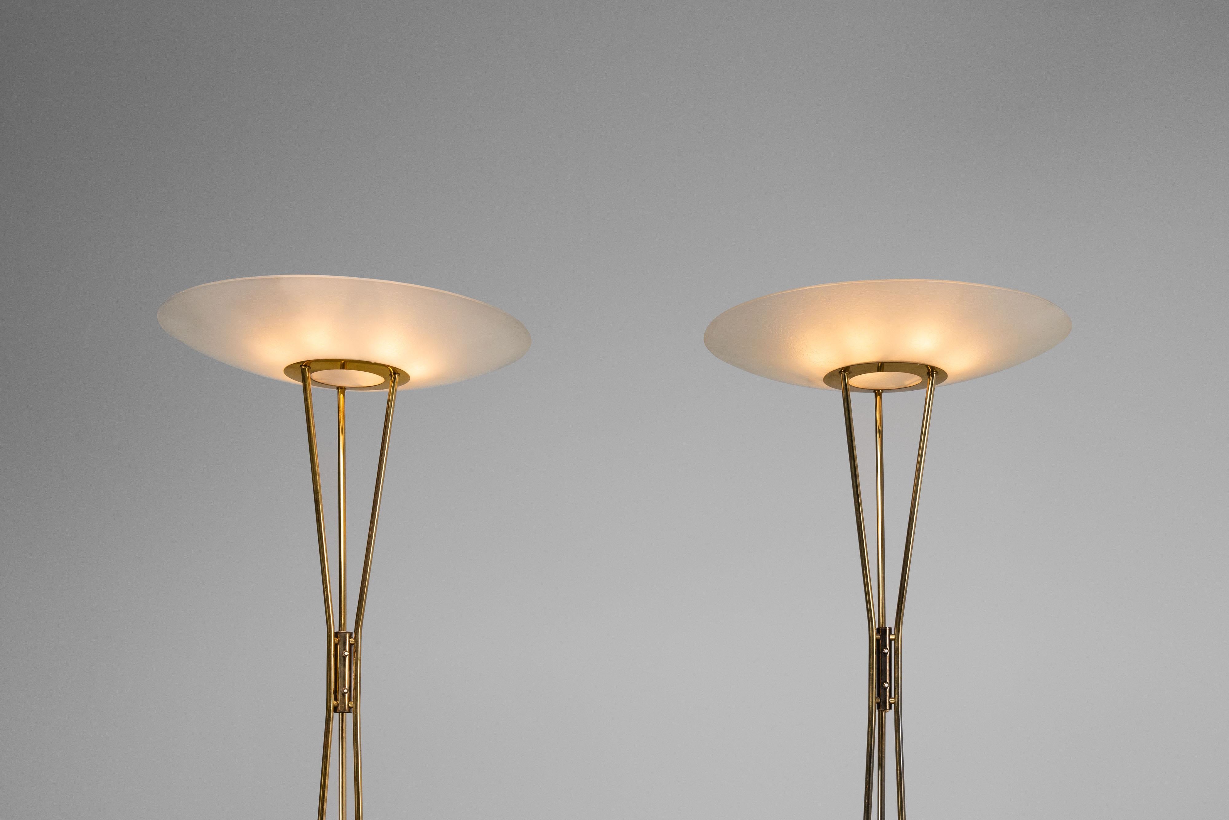 italien Gaetano Sciolari Lampadaire Stilnovo modèle 4013 Italie 1950 en vente