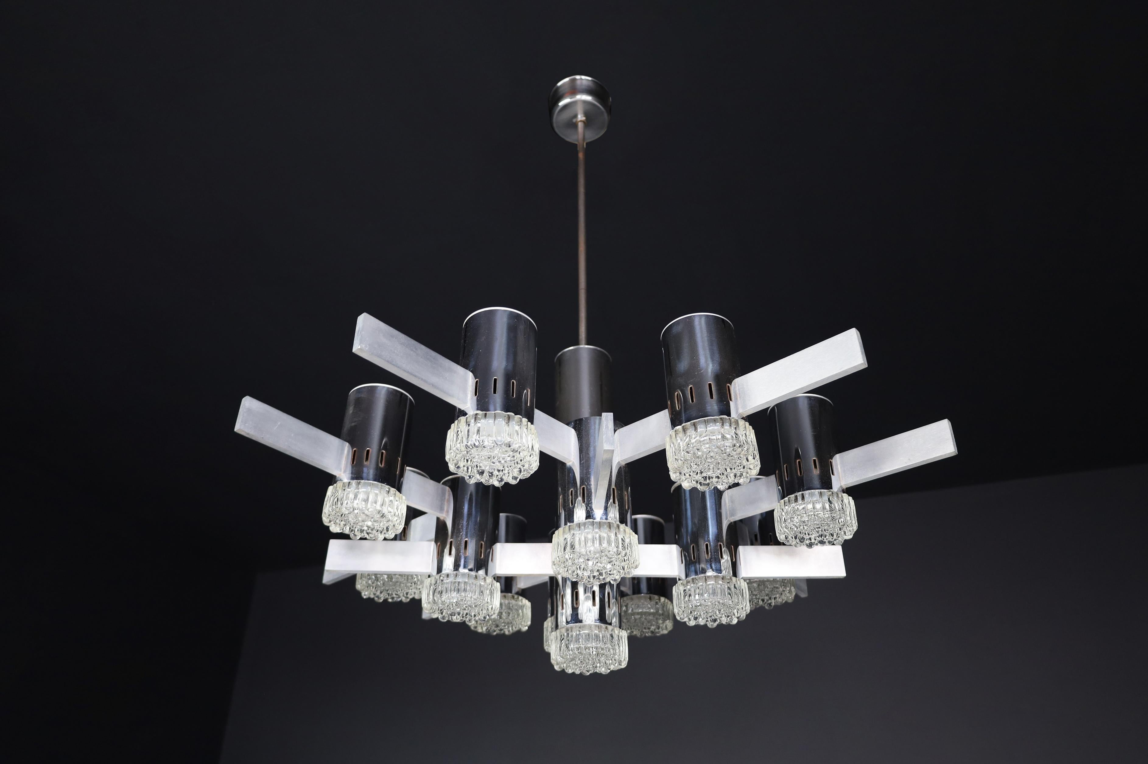 Alluminio Lampadario XXL di Gaetano Sciolari con struttura in cromo e alluminio, Italia, anni '70 in vendita