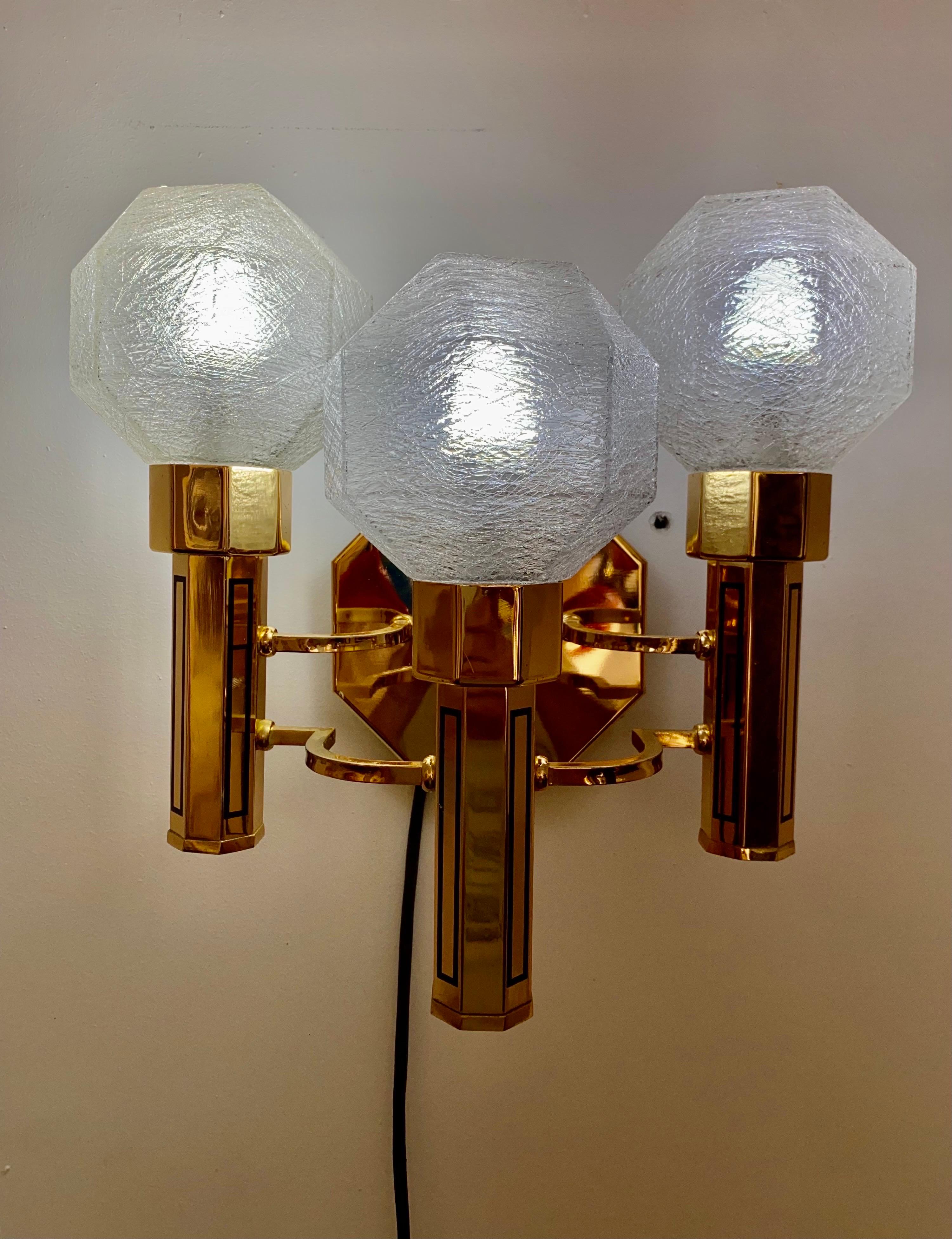 Gaetano Scoliari Sconce Murano with Brass, Italy, 1970 In Good Condition For Sale In DÉNIA, ES