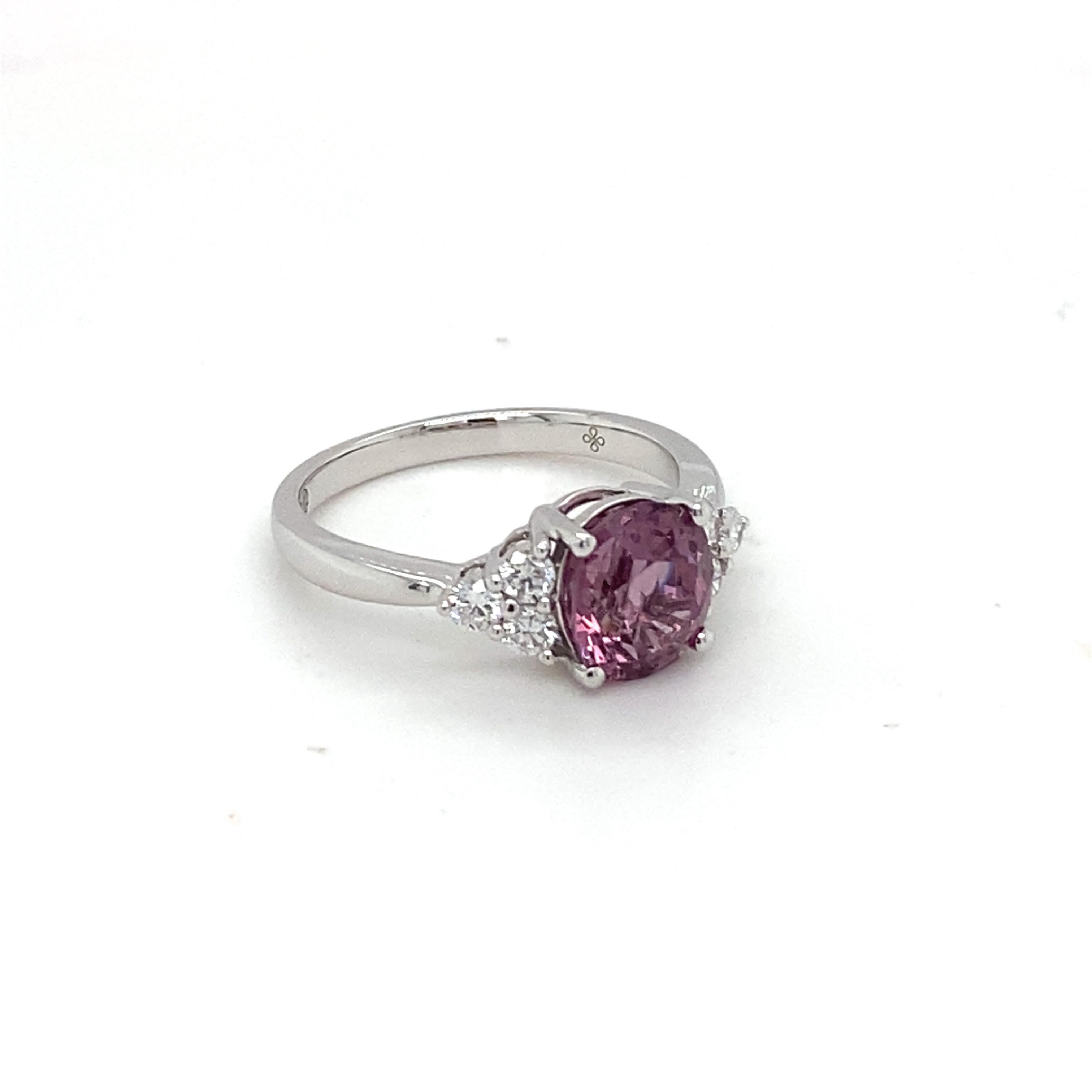 GAI Certified 2.4 Carat Purple Spinel Diamond White Gold Ring In New Condition For Sale In Trumbull, CT