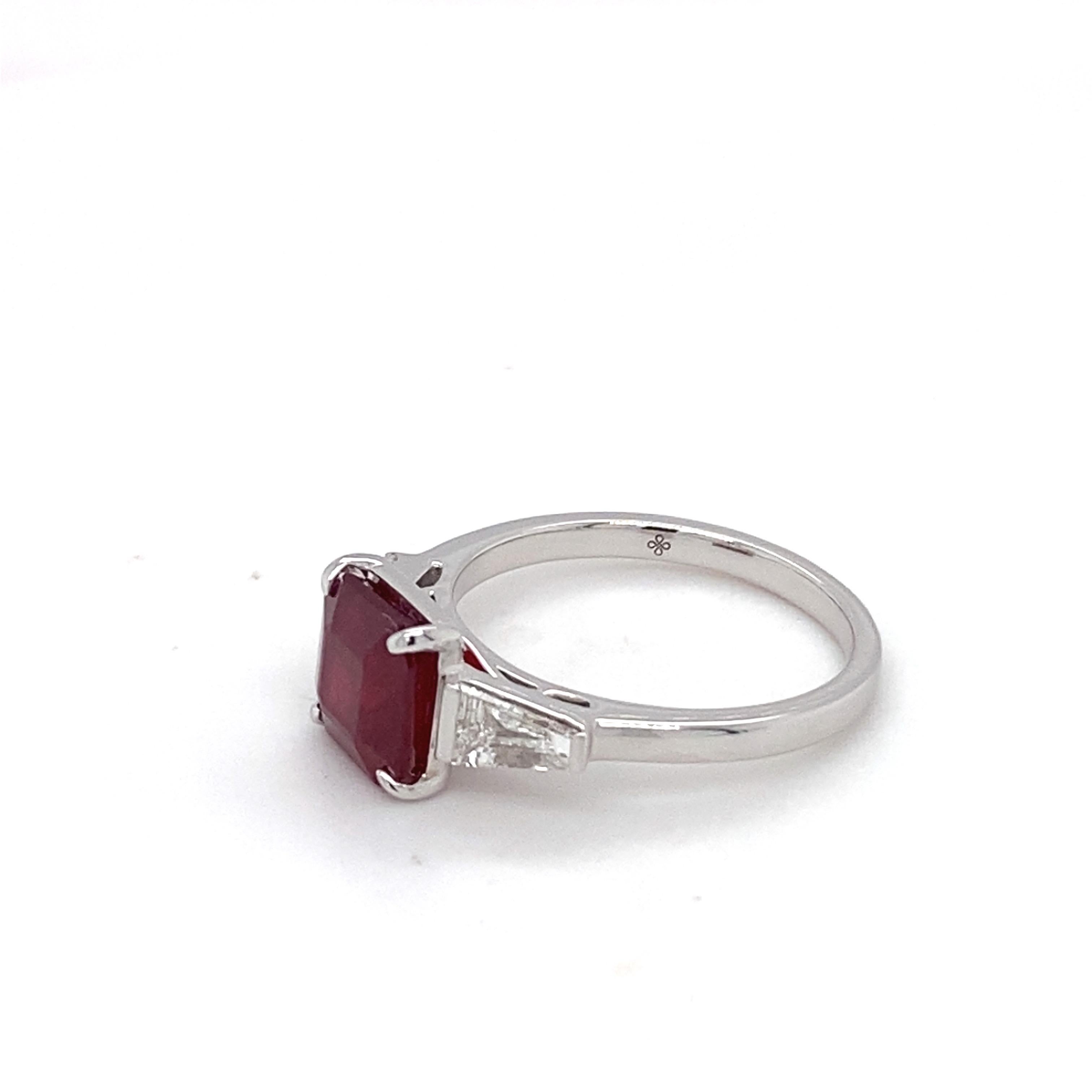 GAI Certified 3.12 Carat Ruby Diamond White Gold Ring In New Condition For Sale In Trumbull, CT