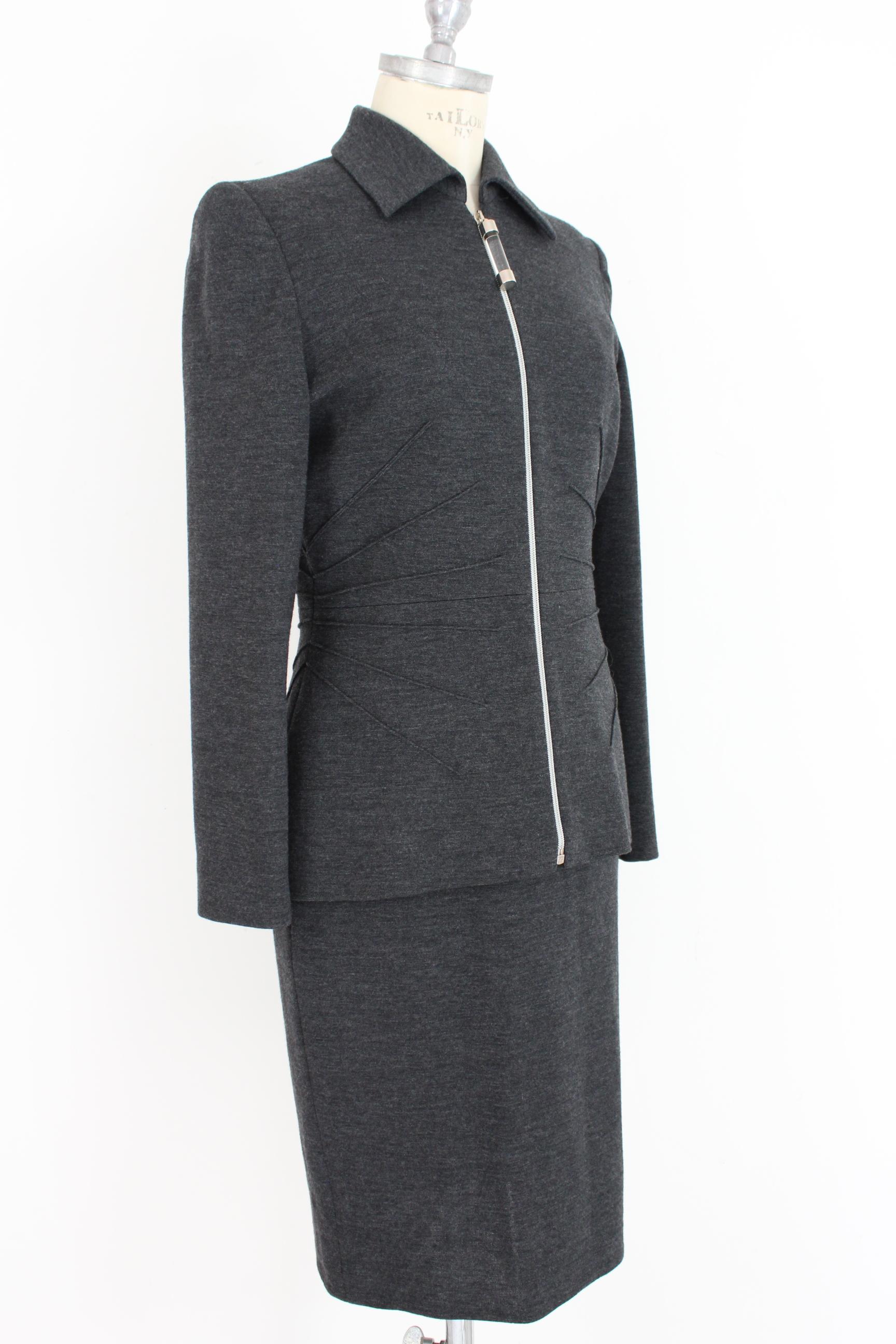 Gai Mattiolo - Tailleur jupe et veste de tailleur décontracté en laine grise  Excellent état - En vente à Brindisi, Bt