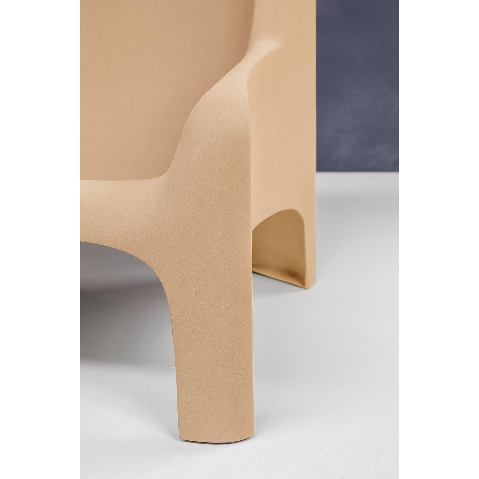 Gaia Armchair by Arflex Designer Bartoli Transformed Fiberglass In Excellent Condition In Como, IT