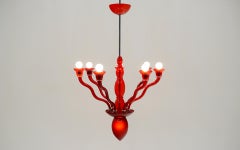 Lampadario "Gaia" di Ernesto Giamondi. Vetro di Murano rosso per VeArt, anni '80. Firmato