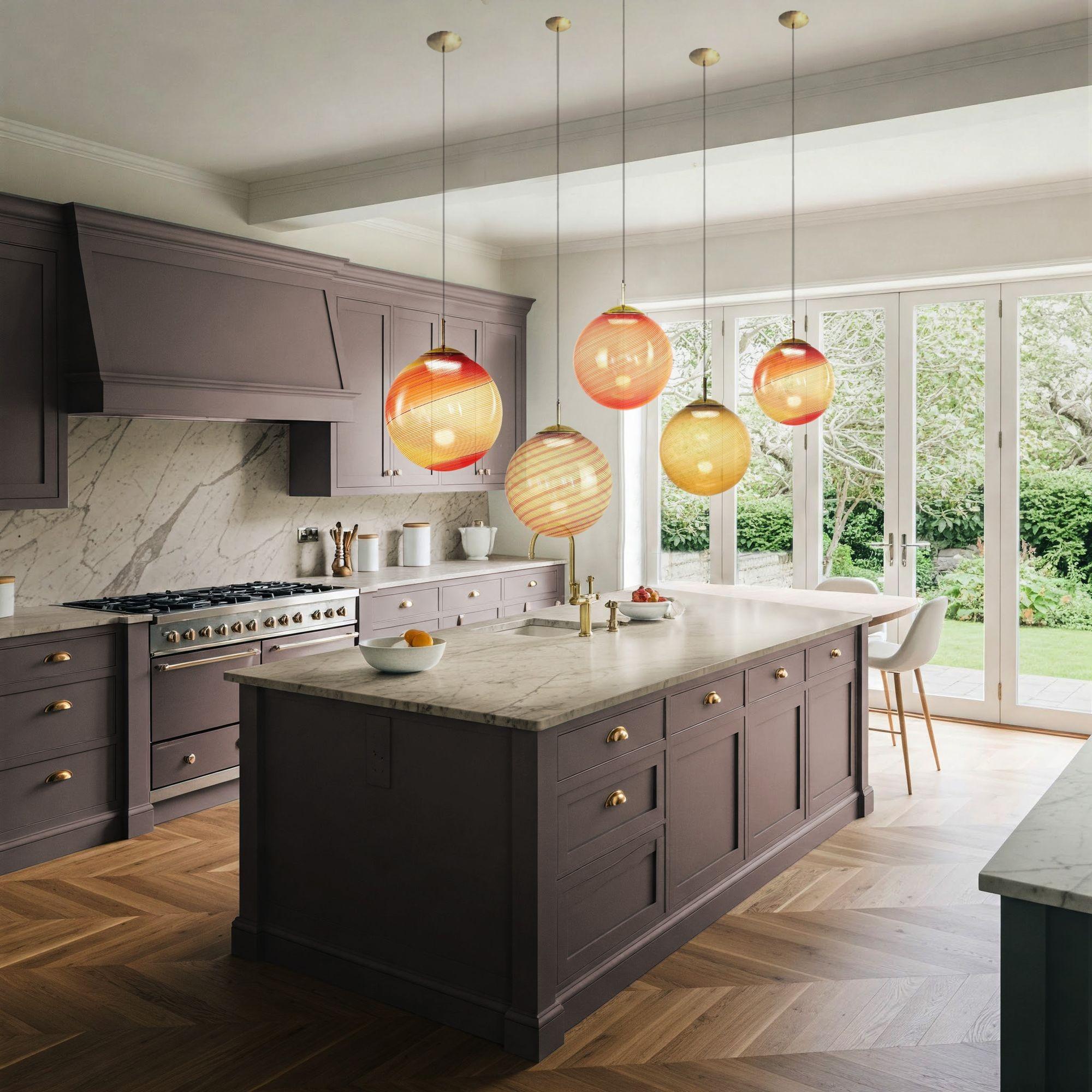 XXI secolo e contemporaneo Gaia, sfera in vetro di Murano 5 Ambra e 2 Rosso Mezza Filigrana, Design/One Piattelli in vendita