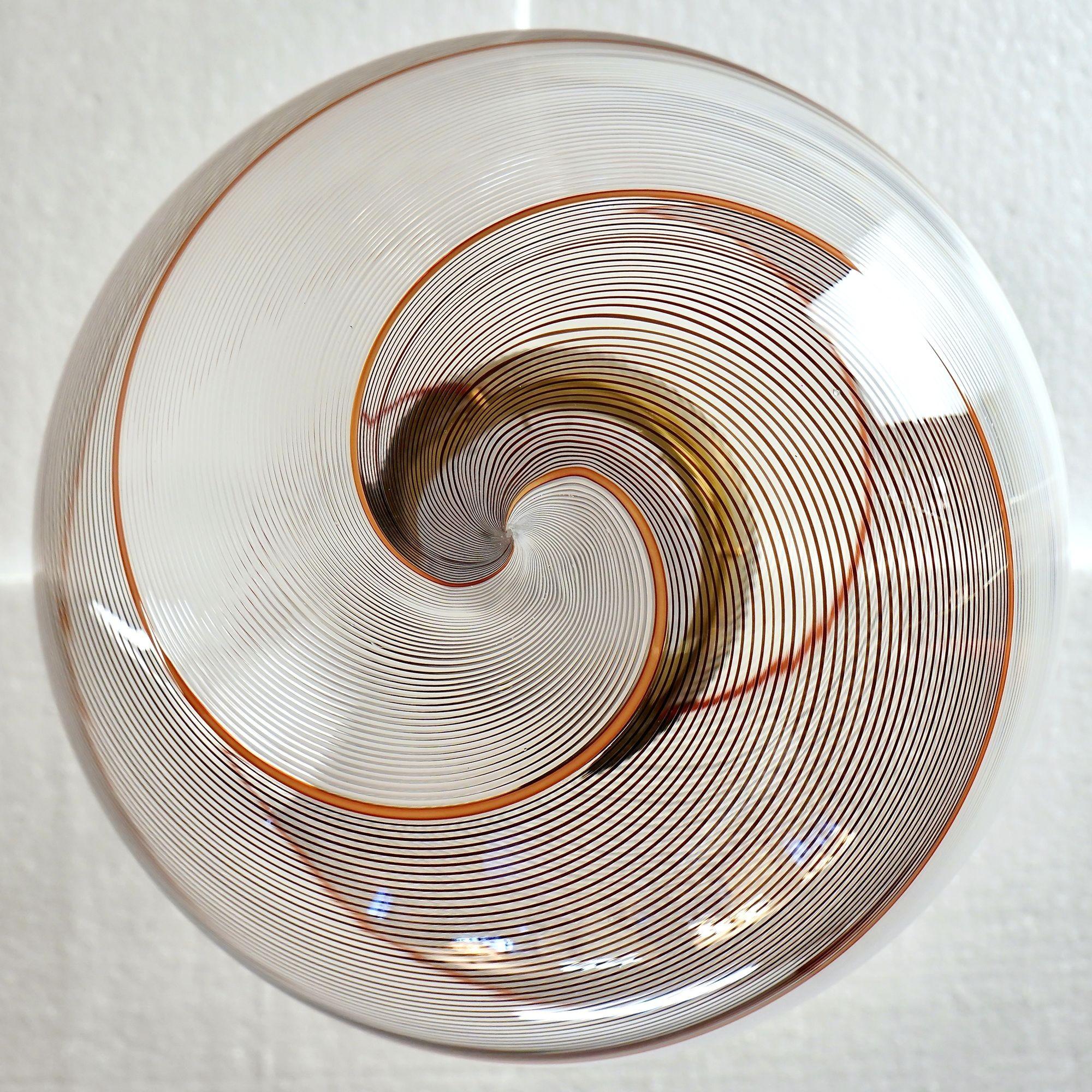 Gaia, sfera in vetro di Murano bianco e nero Mezza Filigrana, Piattelli Design in vendita 6