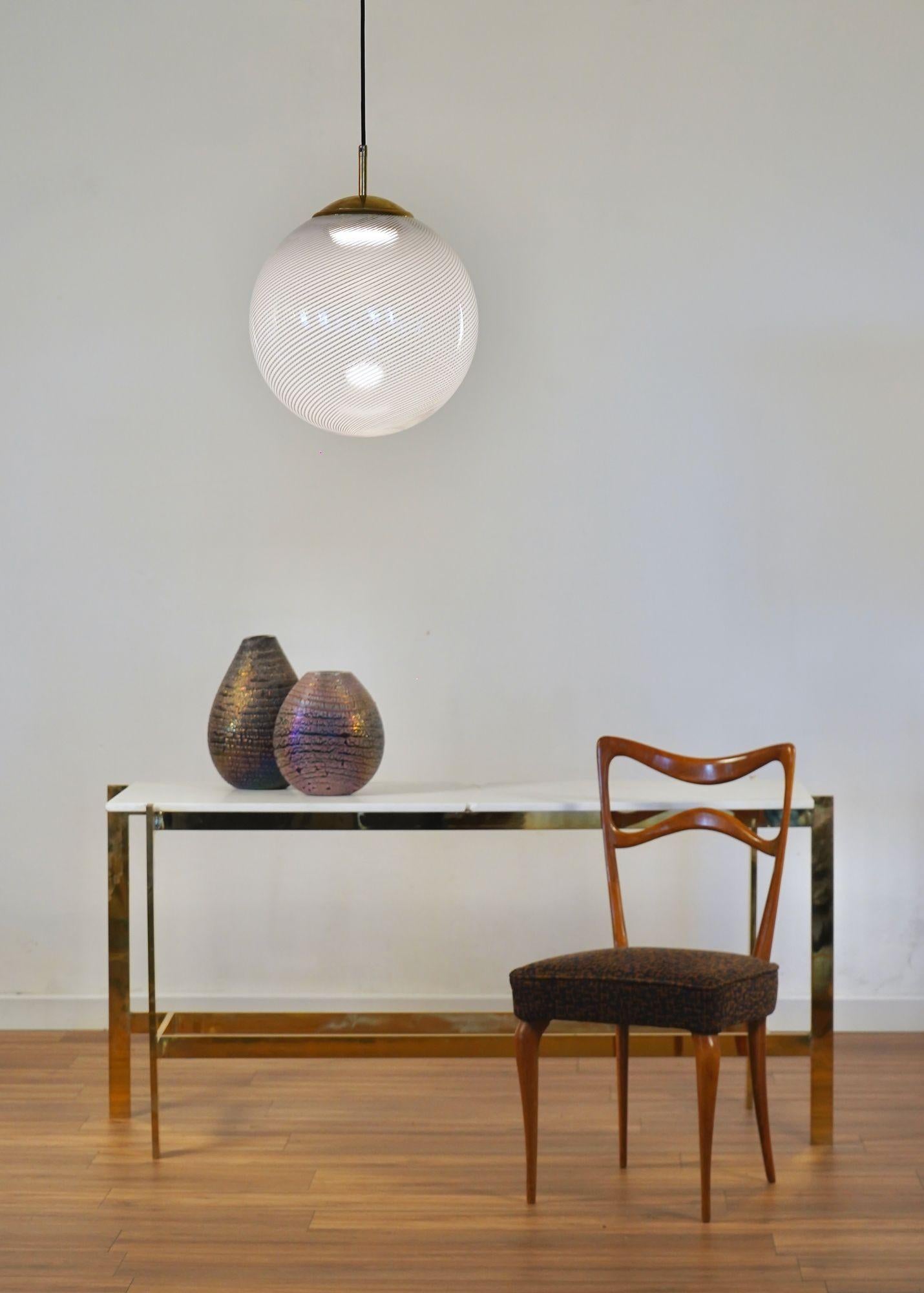 Italiano Gaia, sfera in vetro di Murano White Mezza Filigrana Tessuto, Silvio Piattelli Design in vendita