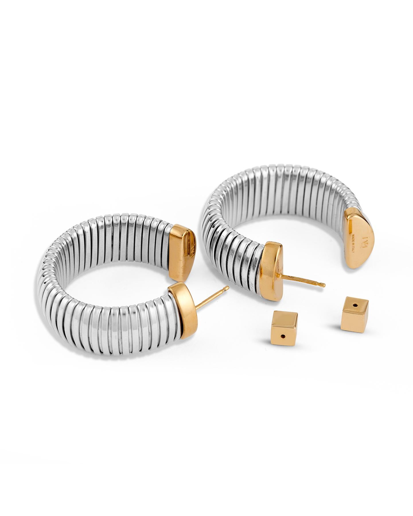 Silver Round Hoops - Earrings In New Condition In Los Angeles, CA