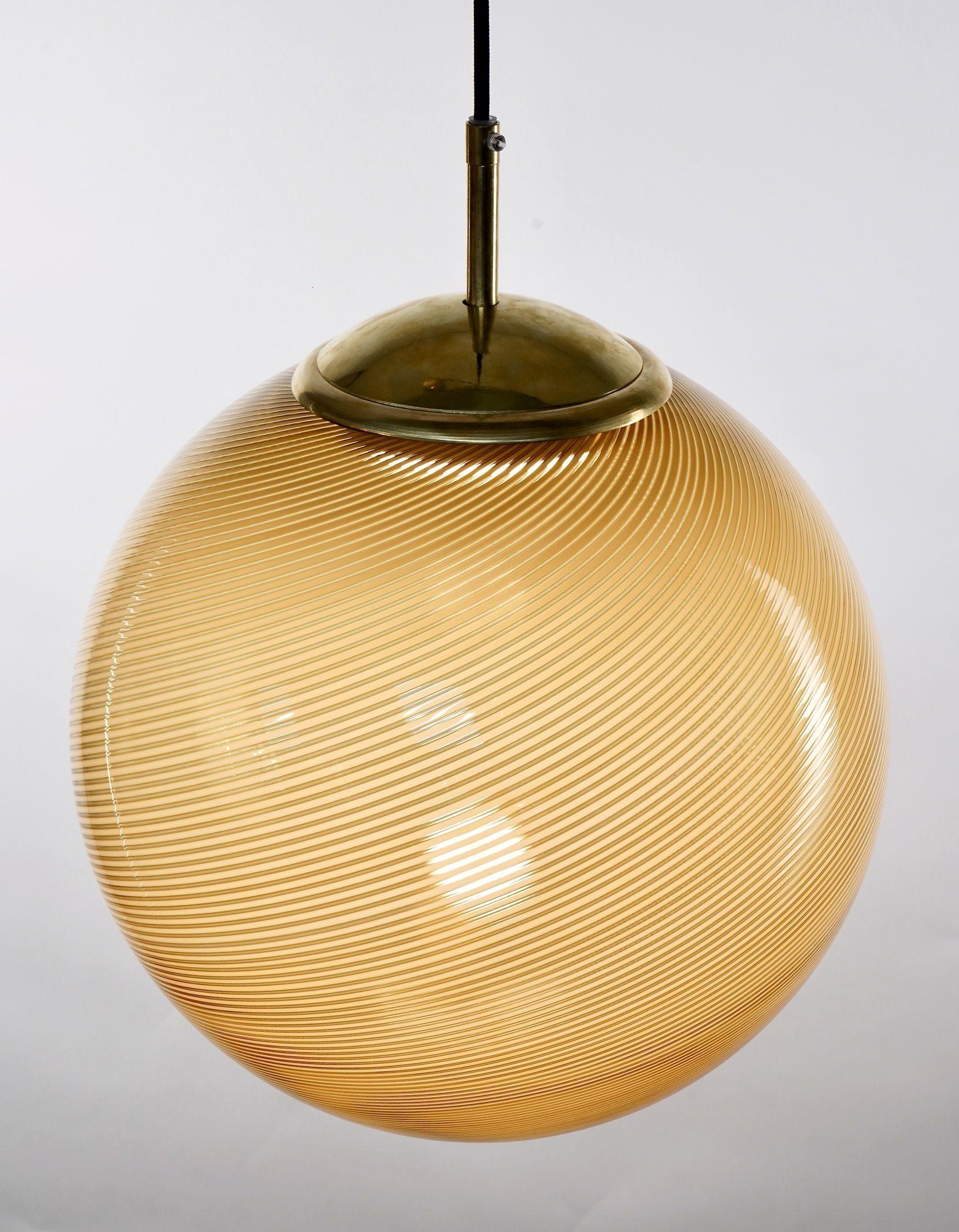 Gaia Trittico 3 Murano Amber MezzaFiligrana sphère en verre Silvio Piattelli Design en vente 7